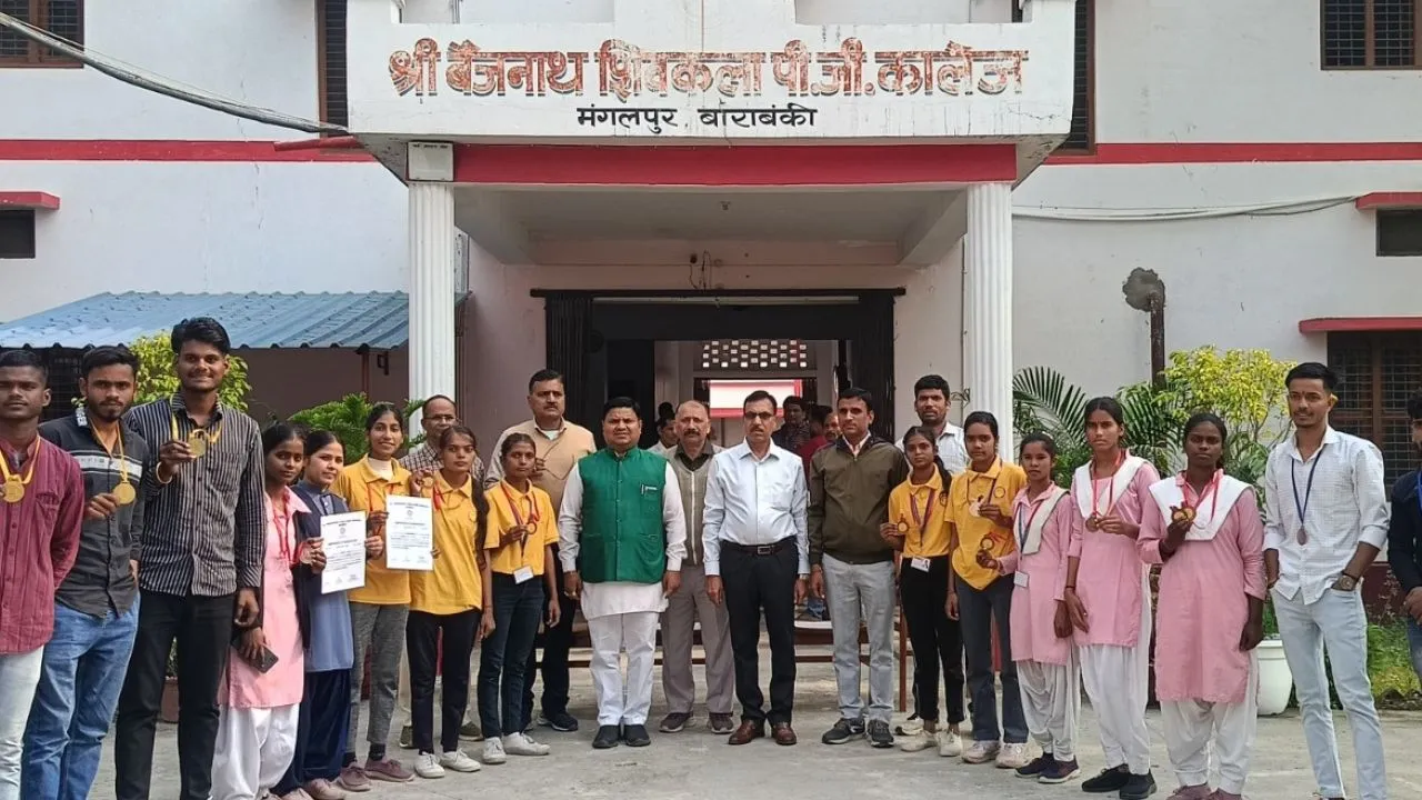  Inter-district athletics competition:18 पदक जीतकर  छात्र-छात्राओं ने बढ़ाया बाराबंकी का गौरव, प्रतियोगिता में लहराया परचम