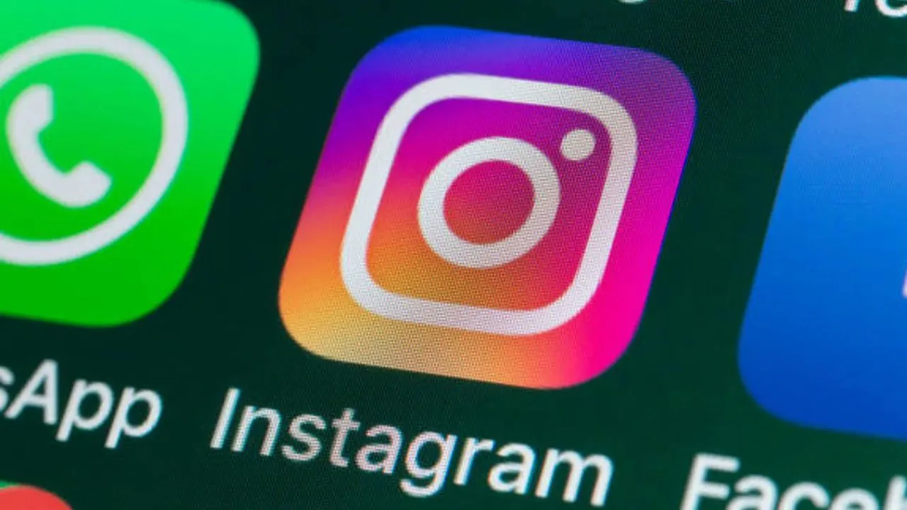  इंस्टा से कॉन्टेक्ट कर बनाया शिकार, जालसाजों का नया हथियार...ठगे 9 लाख, कस्टमर केयरकर्मी और क्रेडिट कार्ड के जरिए पैसे किये पार 