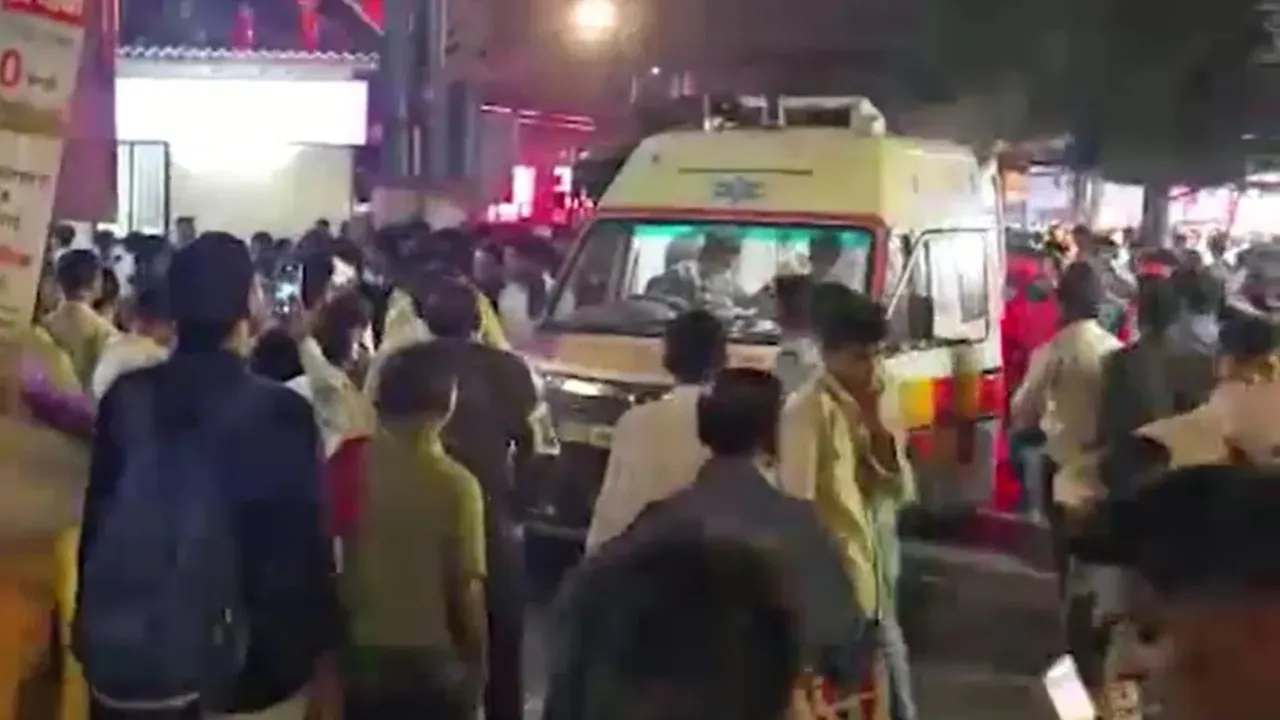 भांडुप बस दुर्घटना : हादसे पर फडणवीस और पीएम मोदी ने जताया दुख, सीएम ने की मृतकों के परिजन को वित्तीय सहायता देने की घोषणा