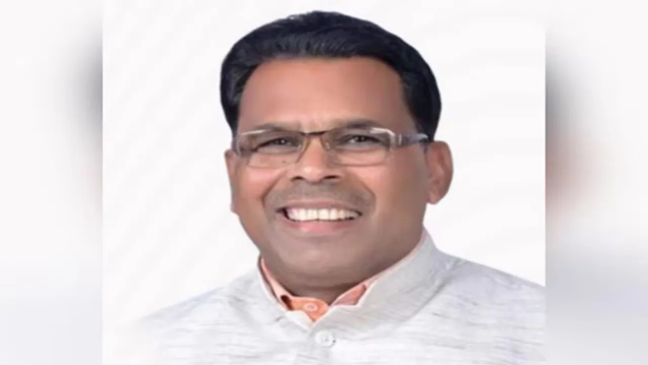 दिव्यांगजन और पिछड़ा वर्ग के सशक्तीकरण को सर्वोच्च प्राथमिकता : मंत्री नरेन्द्र कश्यप 