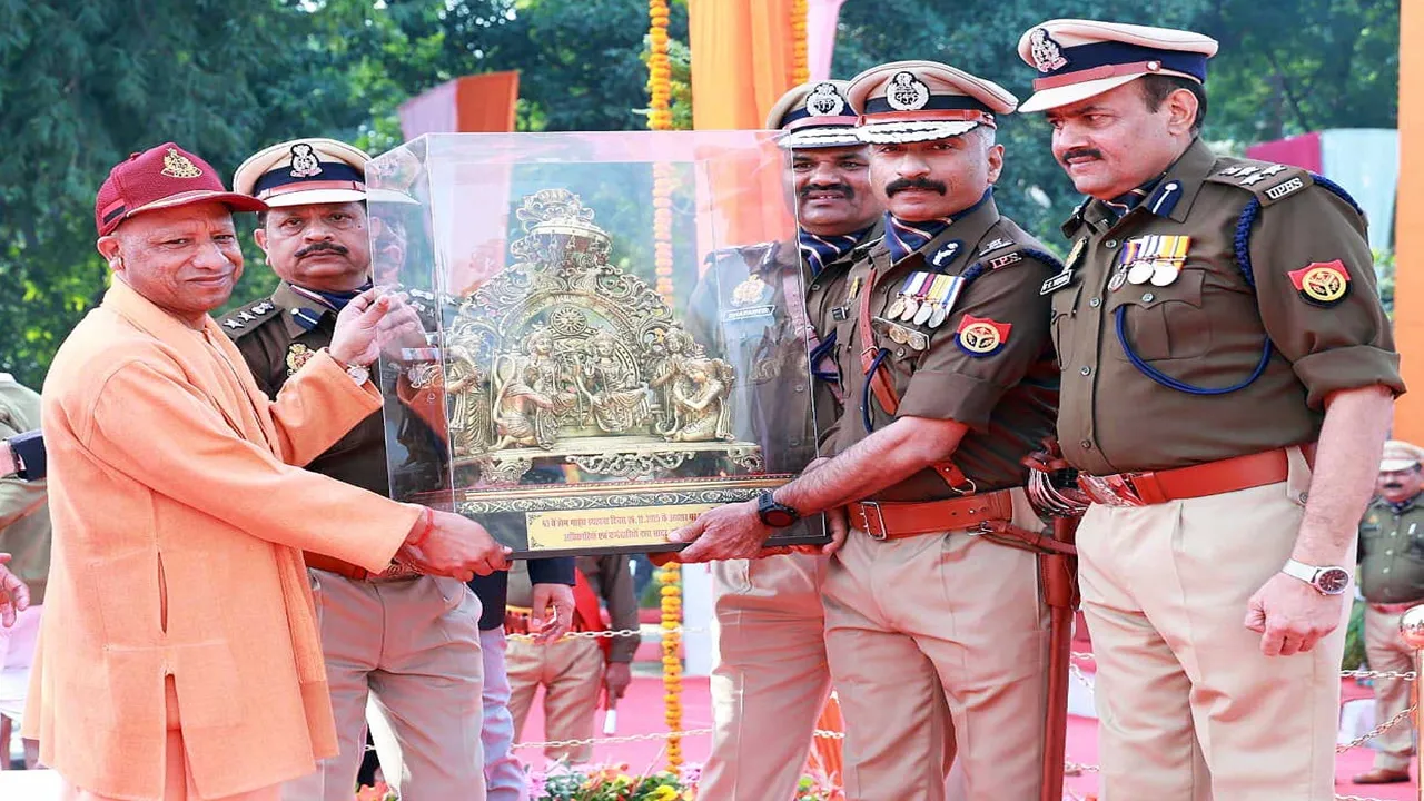 होमगार्ड स्थापना दिवस : सीएम योगी ने कहा- जिंदगी के आखिरी सफर तक हमारी पहचान एक भारतीय के तौर पर होनी चाहिए