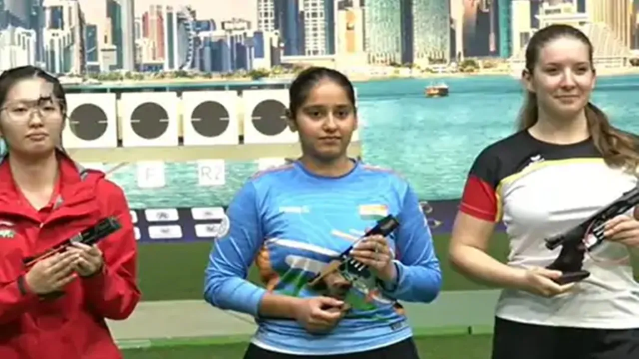 सिमरनप्रीत ने स्वर्ण पदक जीता, विश्व कप फाइनल पदार्पण में ऐश्वर्य तोमर को रजत 