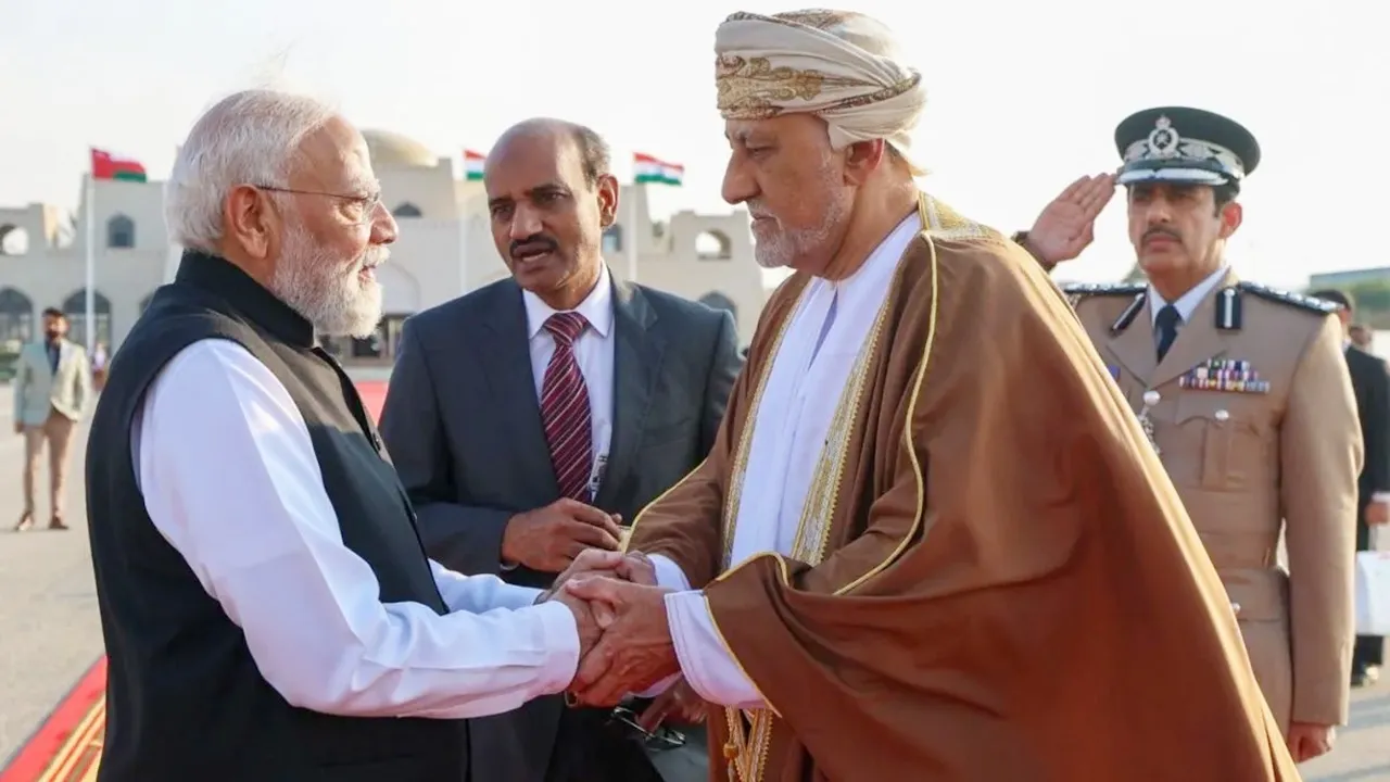 PM Modi : पीएम मोदी तीन देशों की यात्रा समाप्त करके स्वदेश रवाना, ओमान के डिप्टी पीएम 'नमस्ते' कर दी विदाई