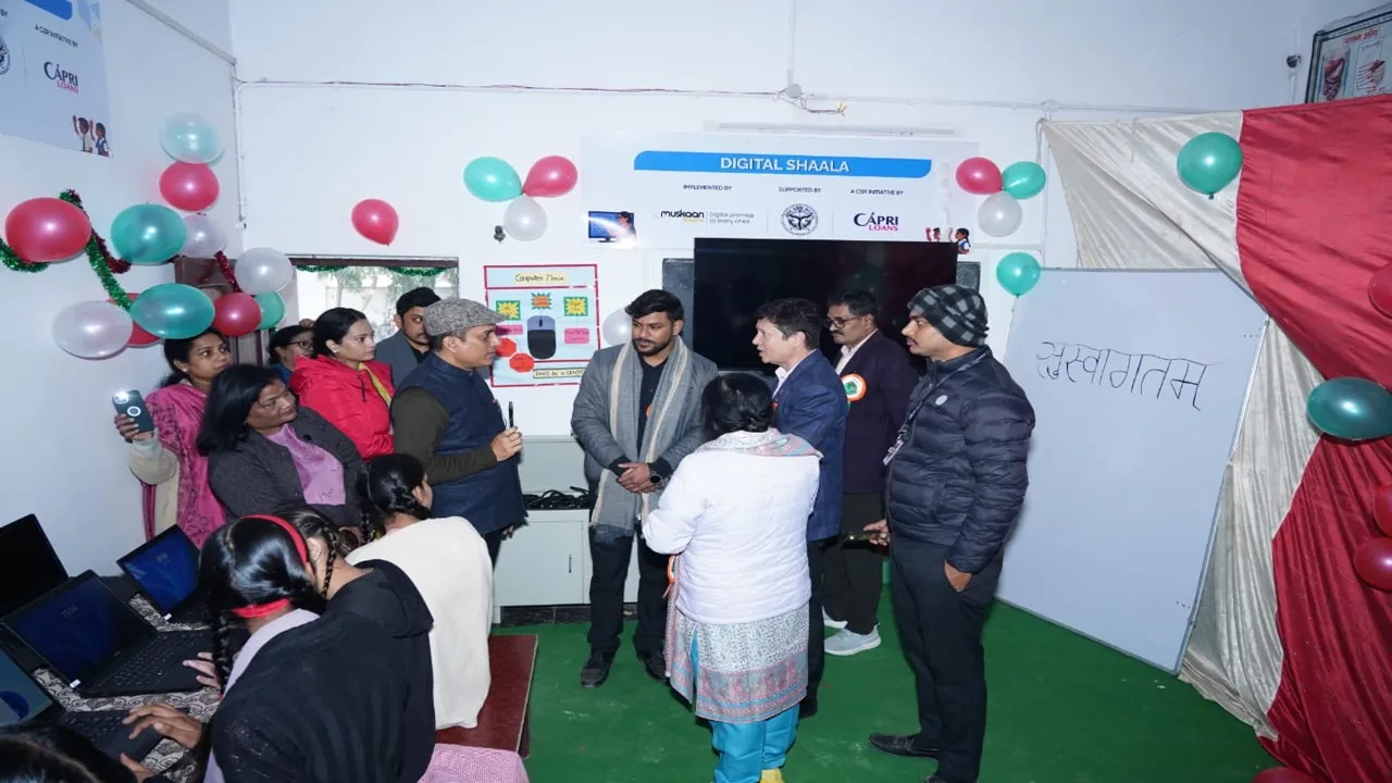 Barabanki News: सतरिख स्कूल को मिले 12 लैपटॉप व 3 स्मार्ट टीवी, डिजिटल शाला से परिषदीय विद्यालयों को नई उड़ान