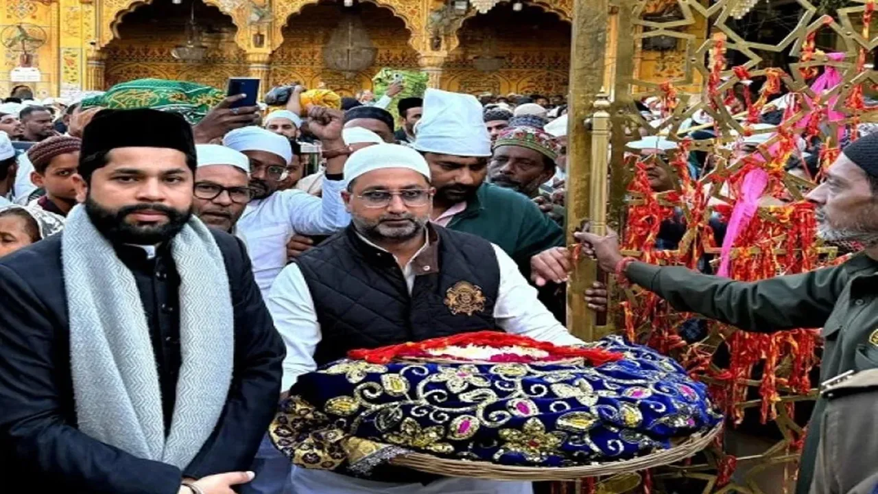 मंत्री दानिश अंसारी ने अजमेर में ख्वाजा गरीब नवाज की दरगाह पर चढ़ाई चादर, देश में अमन-चैन की कामना की 