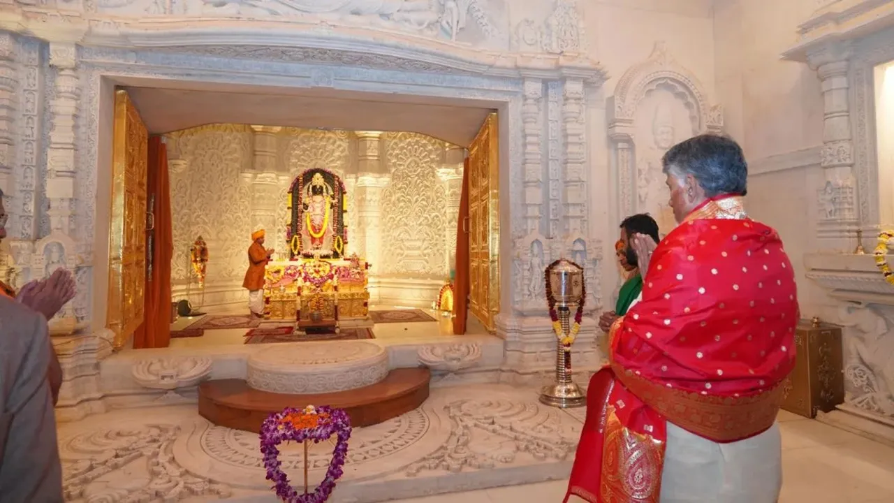 आंध्र प्रदेश के मुख्यमंत्री नायडू ने किए रामलला के दर्शन, यूपी-बिहार को लेकर कही यह बड़ी बात