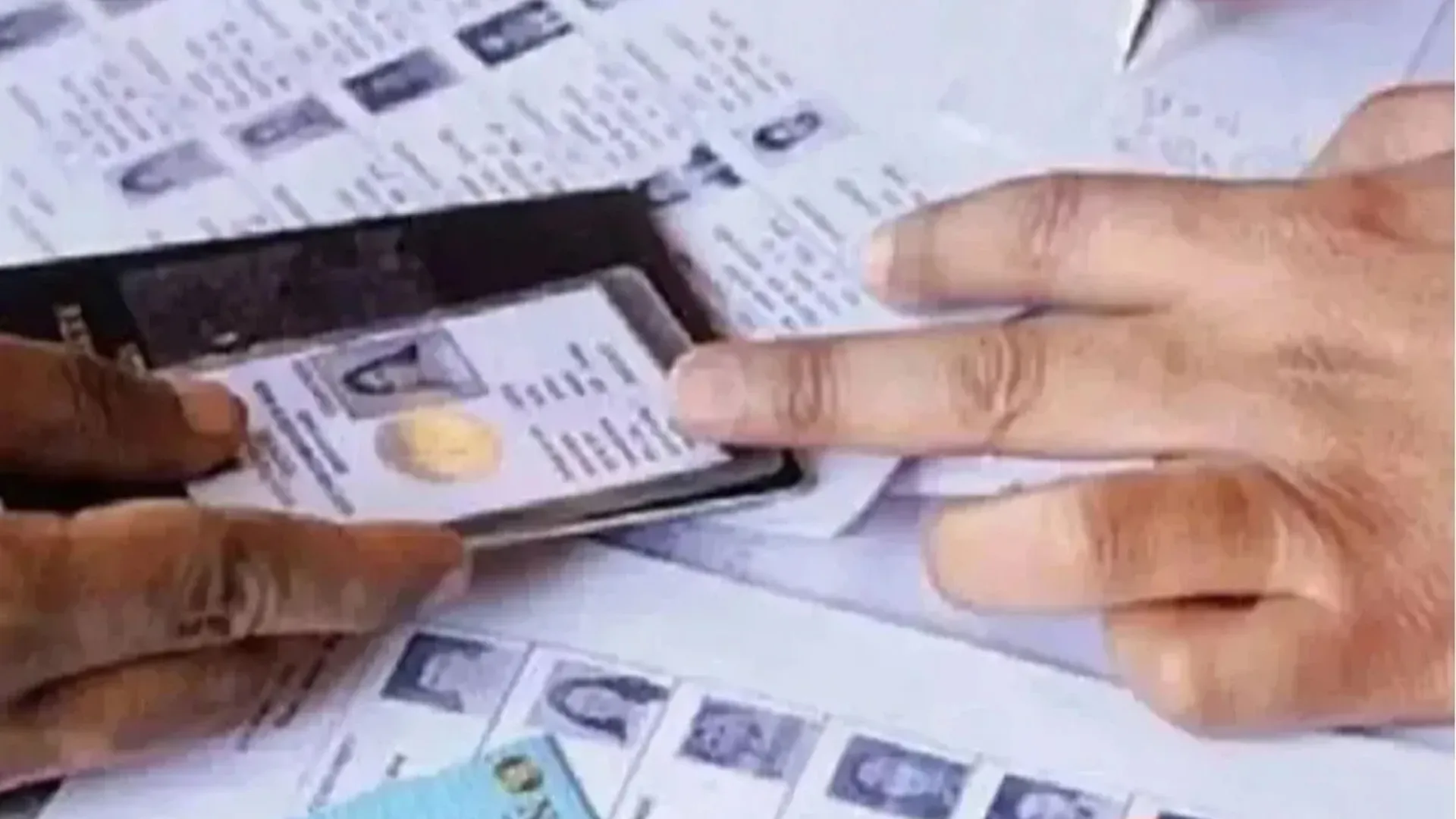 रामपुर : रामपुर में कट सकते हैं तीन लाख वोट, 79.63 हुआ डिजिटाइजेशन