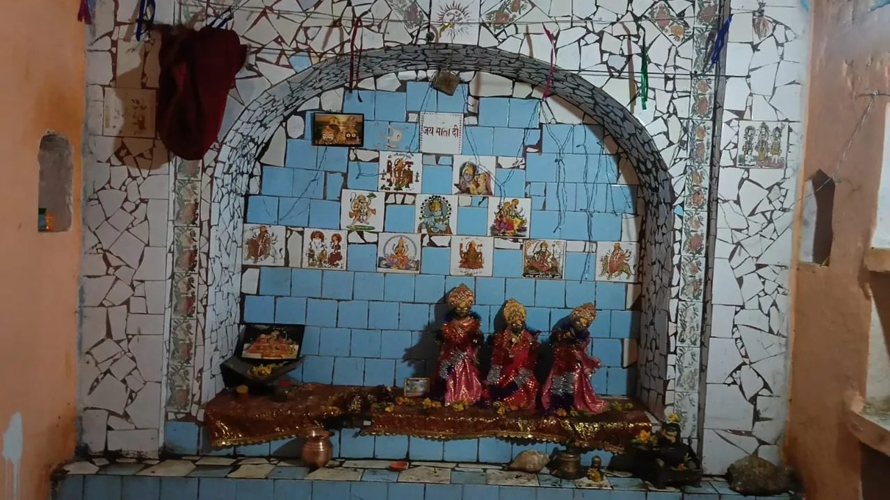 गोंडा : राम जानकी मंदिर से लाखों कीमत की मूर्तियां चोरी, जांच में जुटी पुलिस