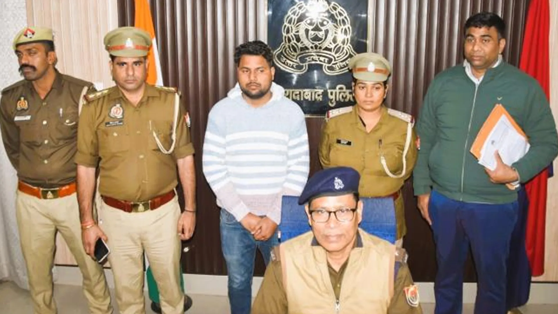 मुरादाबाद : अरबों की राजस्व चोरी का आरोपी मास्टरमाइंड सुमित गिरफ्तार, जेल भेजा