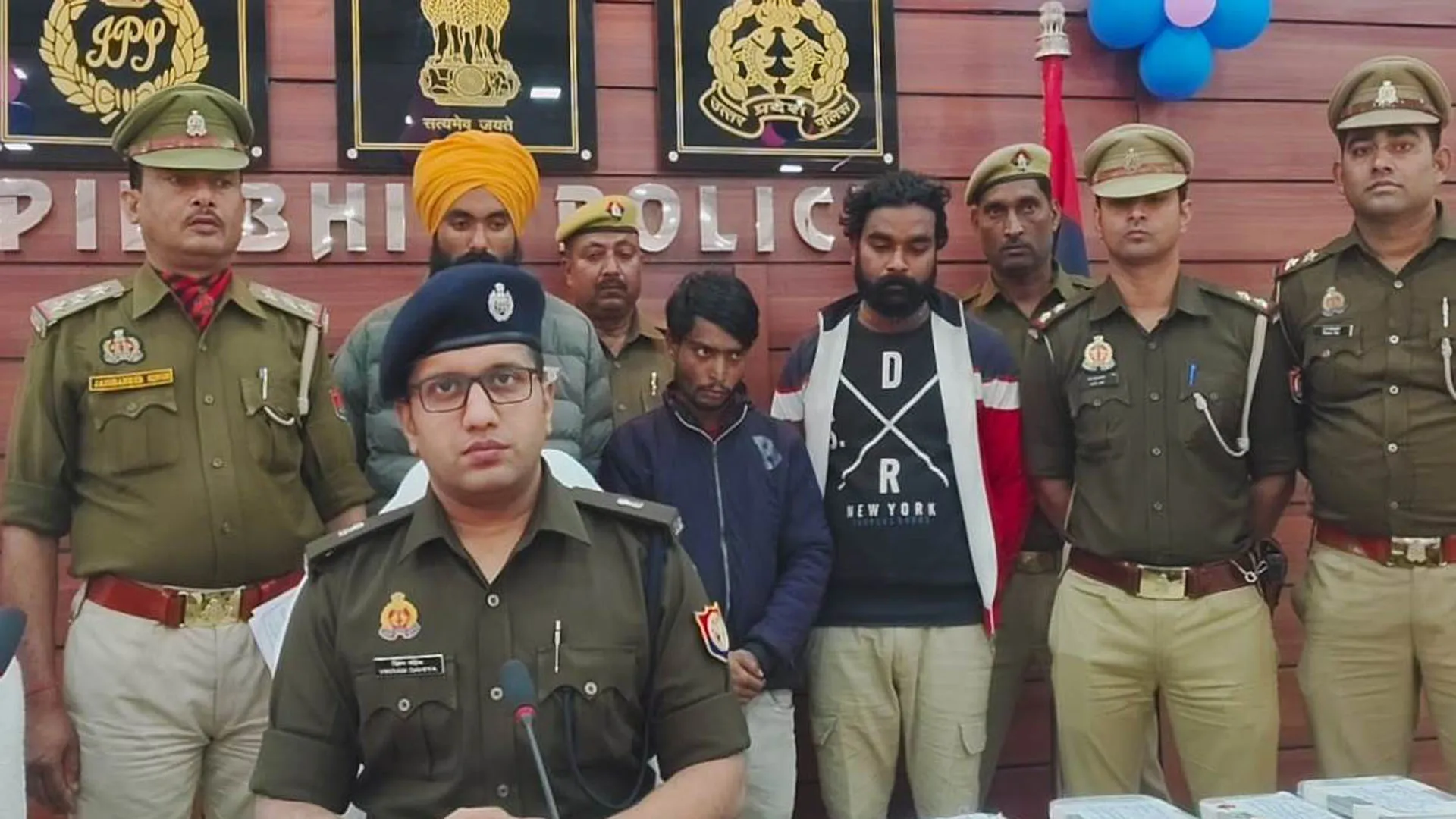 पीलीभीत:  फर्जी कॉल सेंटर का पर्दाफाश...गेमिंग एप के सहारे उड़ाते थे रकम, 03 गिरफ्तार 