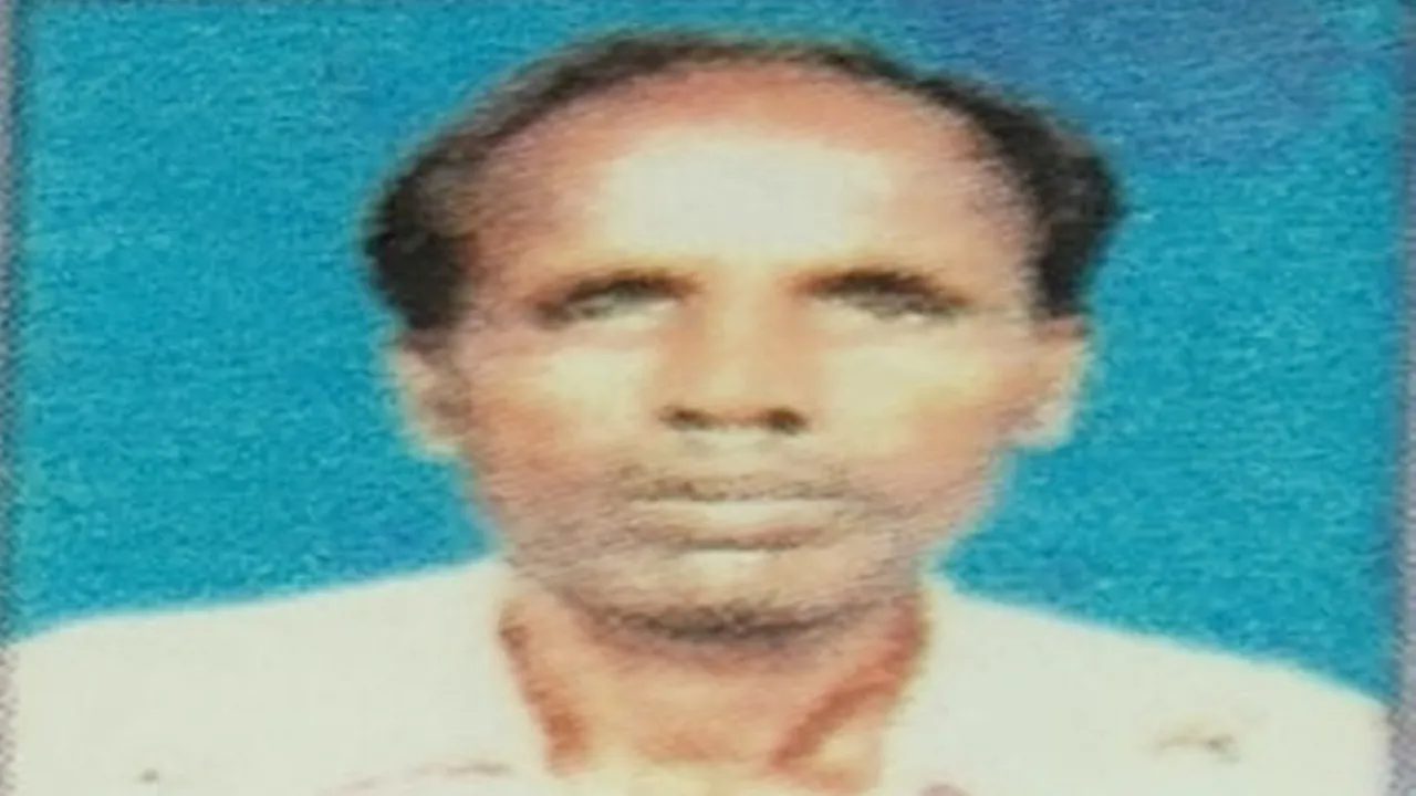 Sitapur News: धारदार हथियार से पुत्र के साथ मिलकर बड़े भाई ने की भाई की हत्या, इलाके में सनसनी