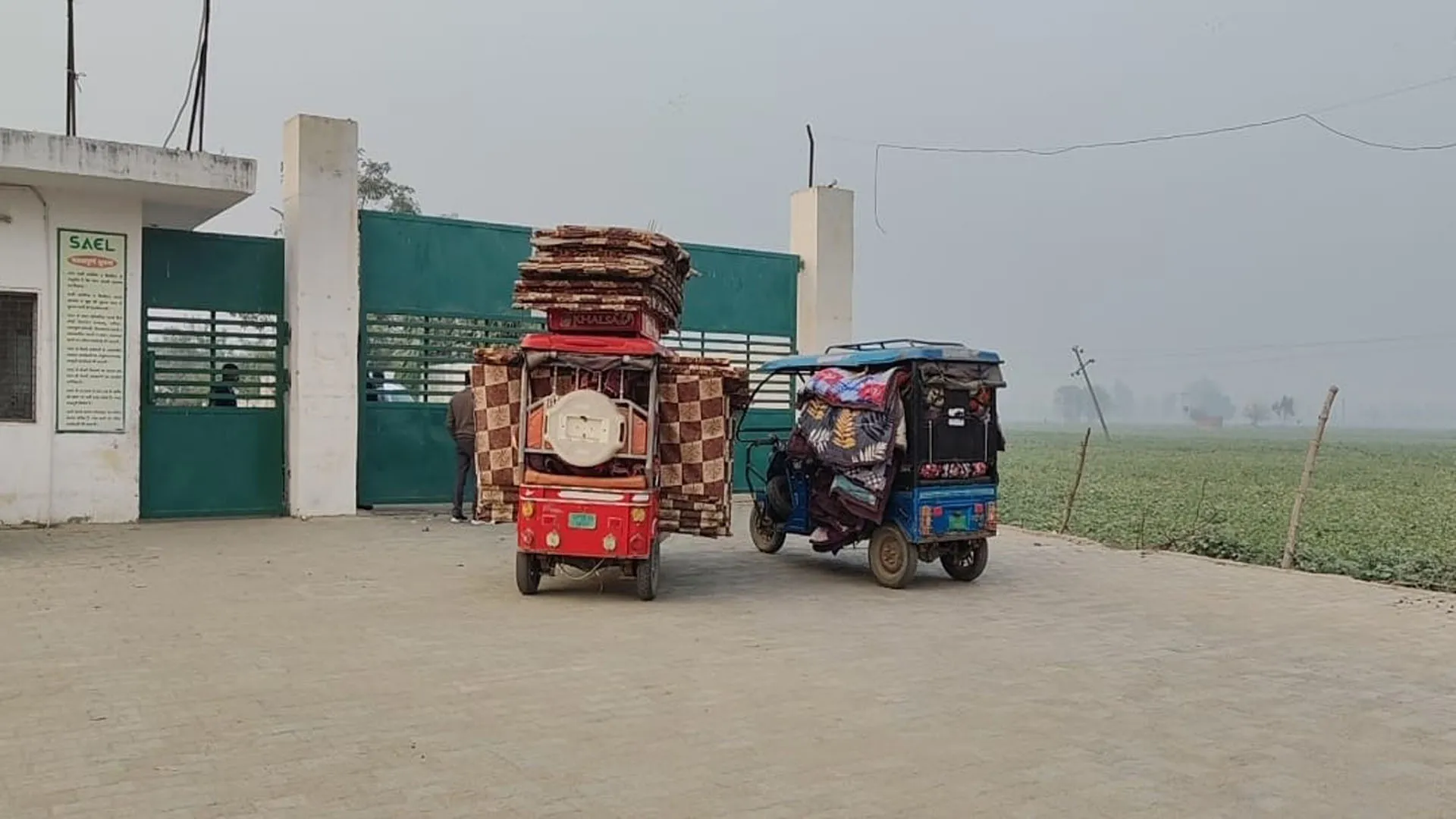 UP: पुवायां में सेल एग्री कमोडिटीज फैक्ट्री पर ईडी का छापा