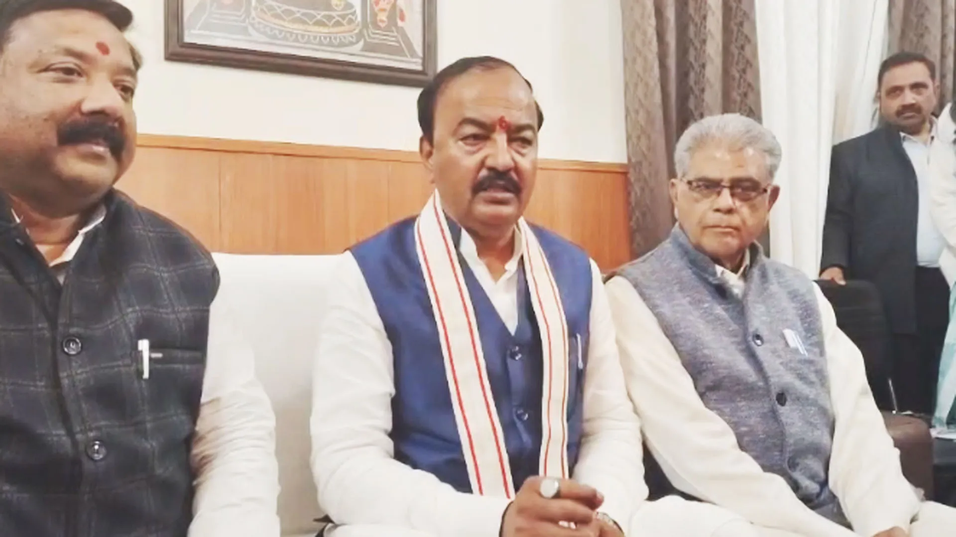 Bareilly: डिप्टी सीएम बोले...विपक्ष को अपने वोटबैंक की चिंता, इसलिए वंदेमातरम से परहेज