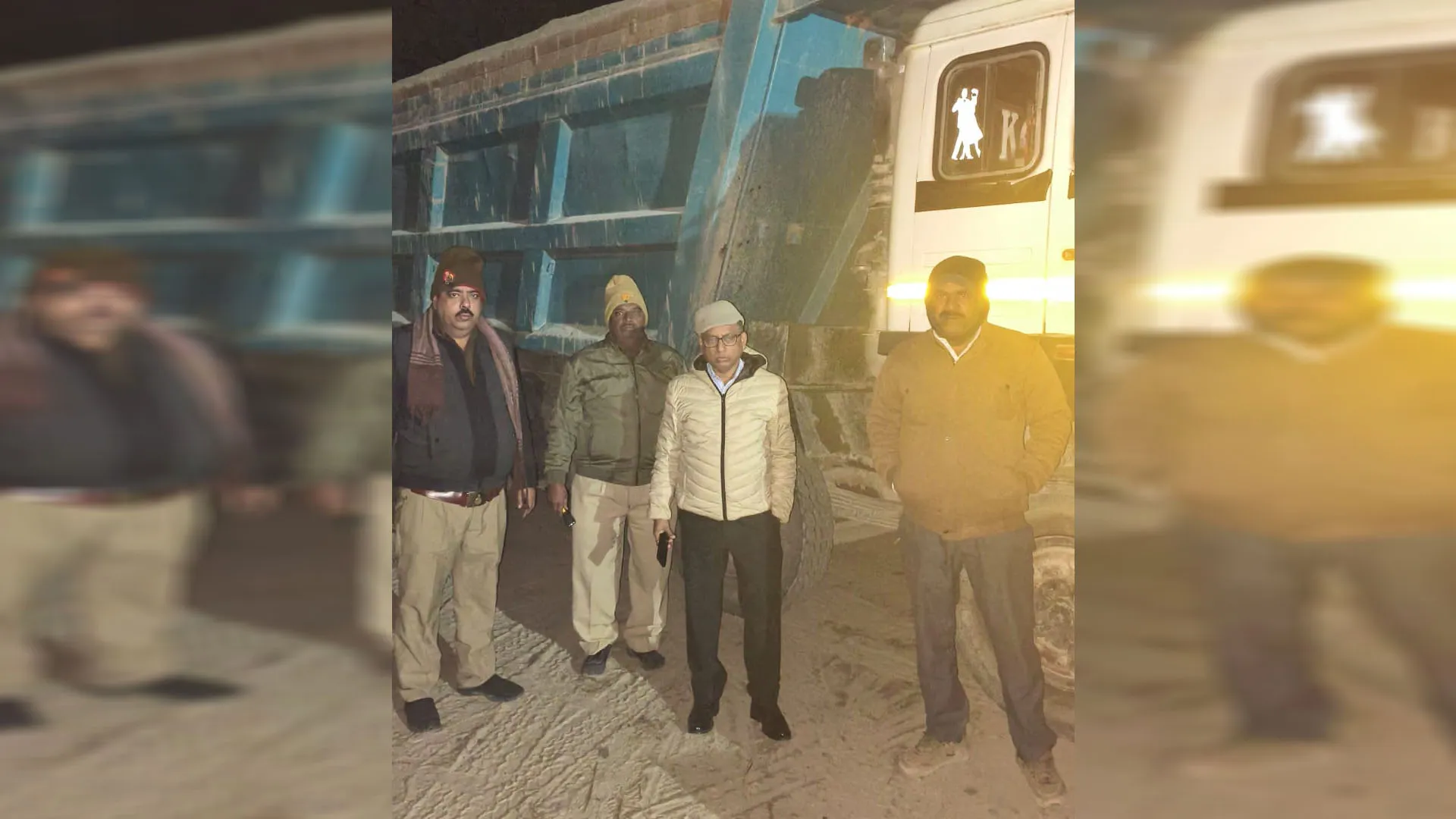 UP: खनन के डंपरों पर चला प्रशासन का डंडा, दो दिन में 10 डंपर सीज