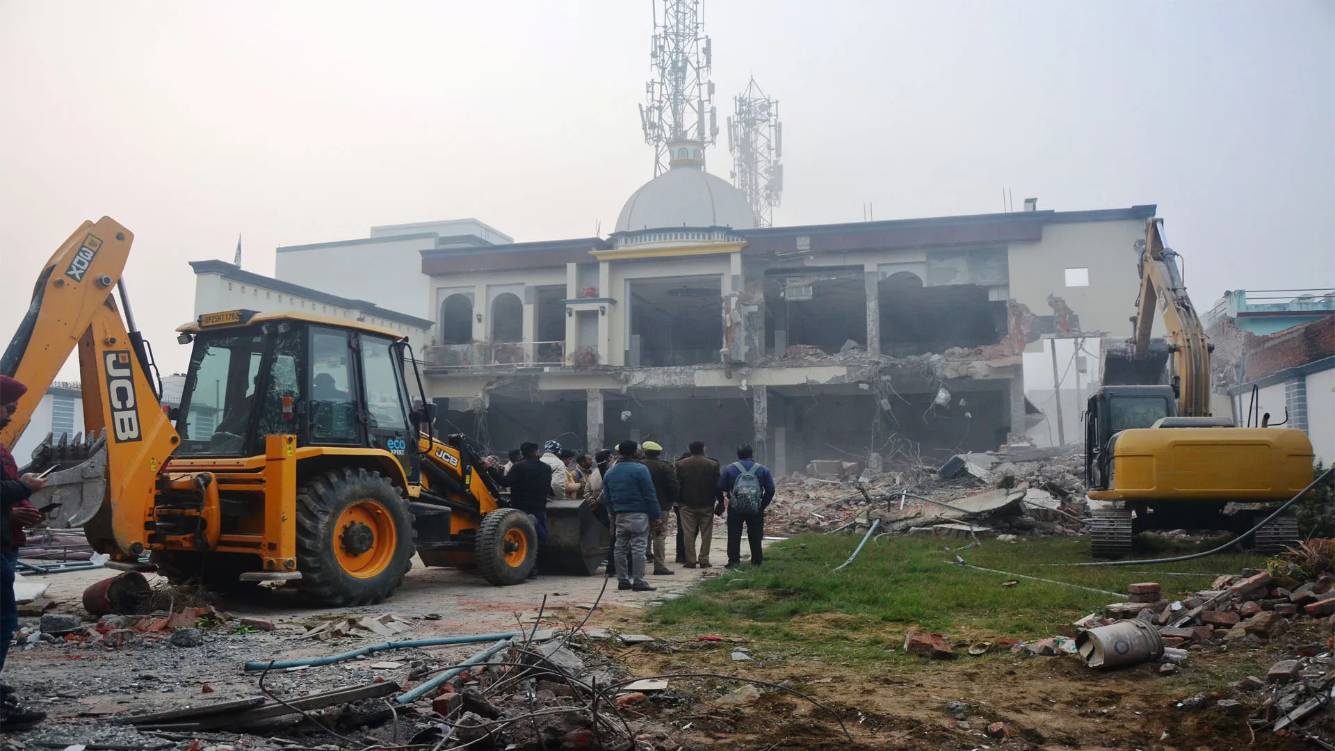 Bareilly : बेग बरातघर में मौलाना तौकीर की मौजूदगी में हुई थी बैठक
