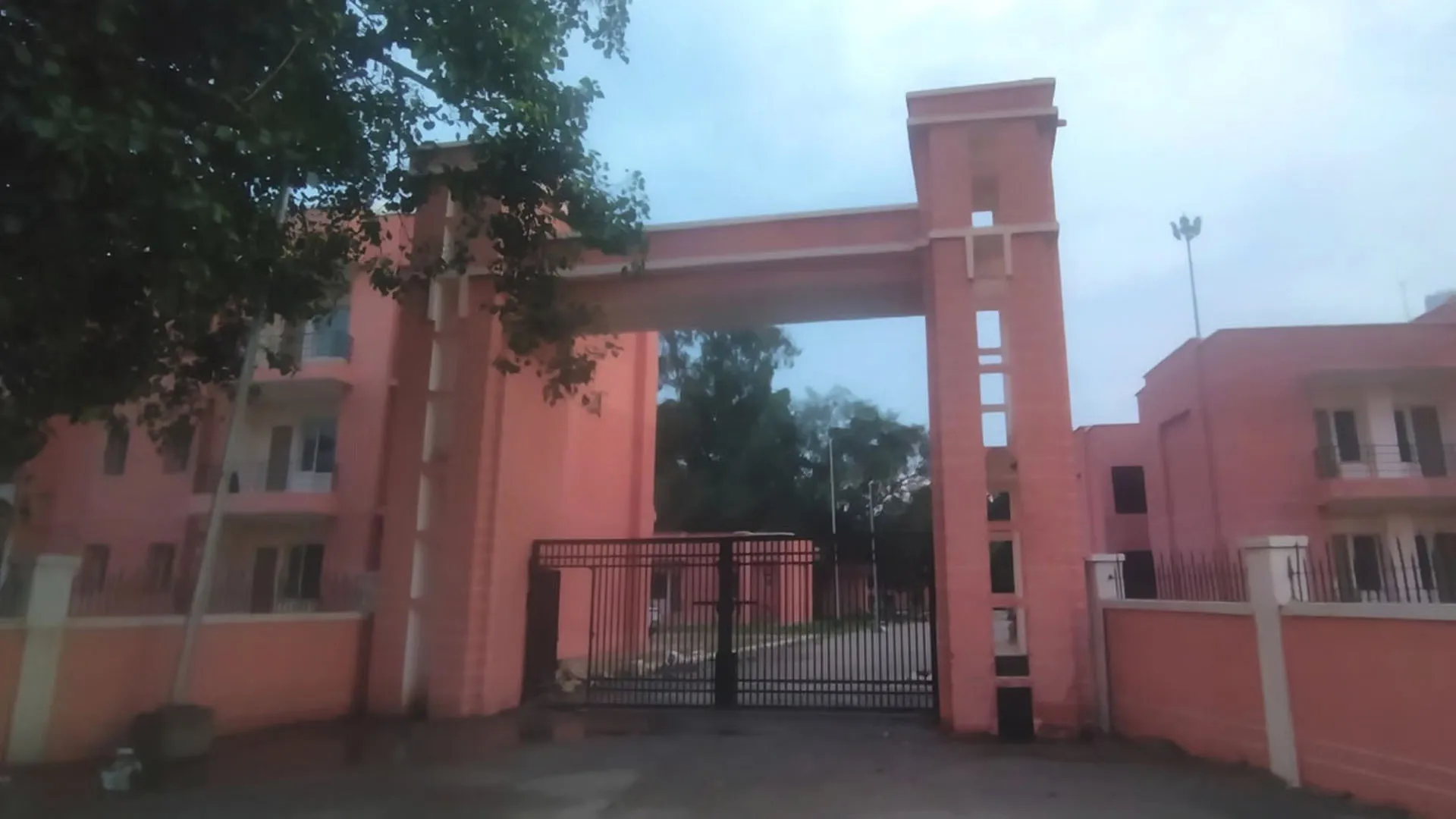 Bareilly: पुरानी जिला जेल बन सकती है डिटेंशन सेंटर, एसआईआर के बाद धरे जाएंगे घुसपैठिए