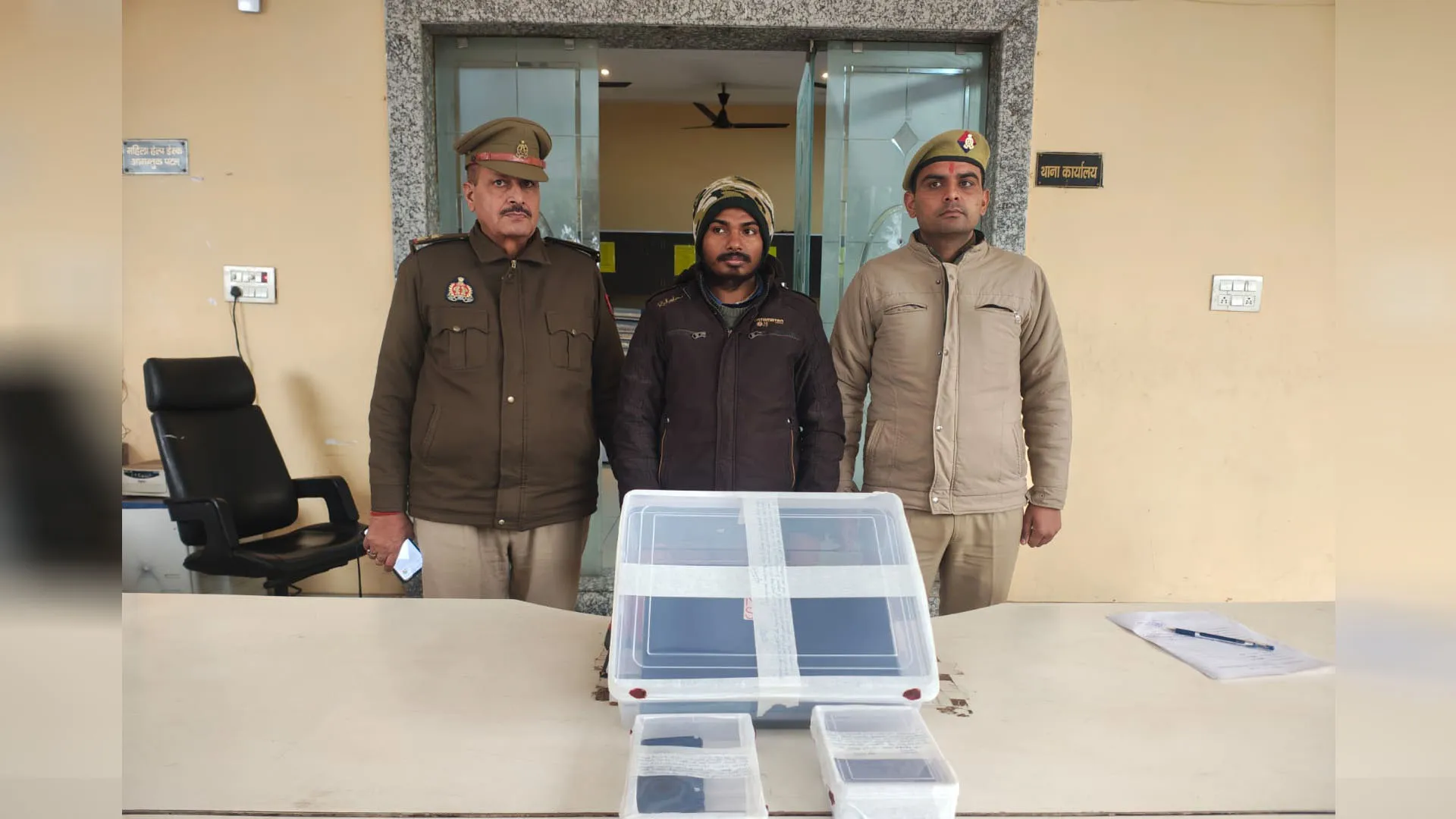 फर्जीवाड़ा : स्टूडेंट वीजा पर विदेश भेजने का करना था खेल, बना दी विवि की फर्जी वेबसाइट, बीटेक पास युवक गिरफ्तार