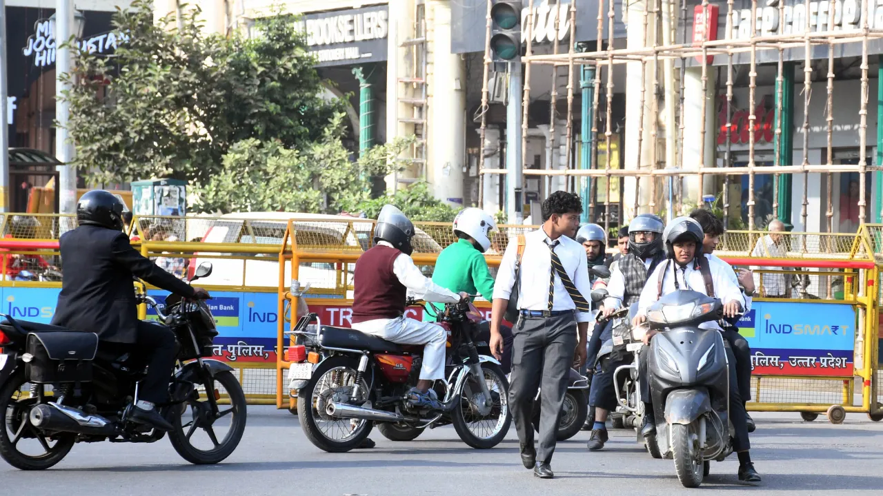  Alert: चार हजार लोग रोज तोड़ते है यातायात नियम... 30 दिन में कटा 60,267 का चालान