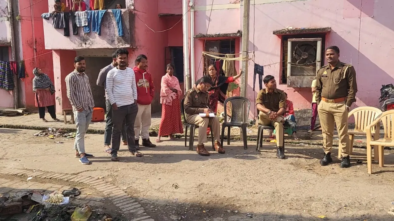 Gonda News: पत्नी के वियोग से परेशान पति ने फंदा लगाकर दी जान