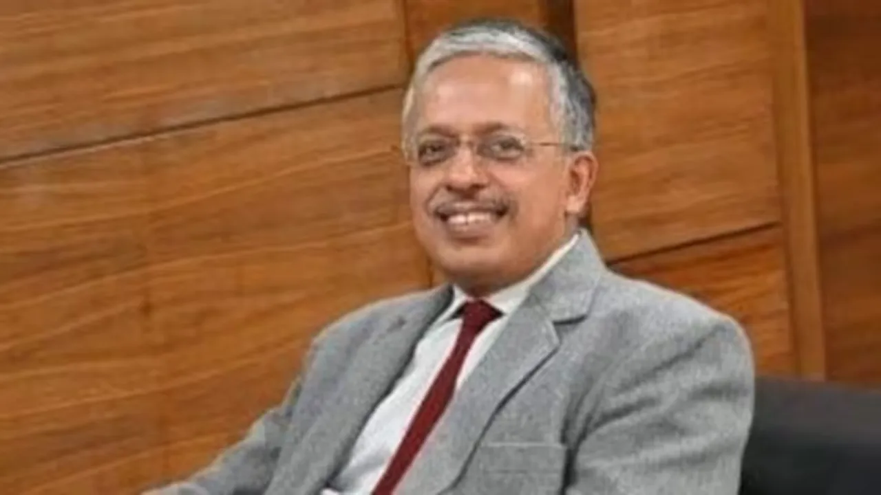 घने कोहरा बना आफत: यूपी में सड़क सुरक्षा पर जीरो टॉलरेंस, मुख्य सचिव एसपी गोयल ने पुलिस-प्रशासन को दिए अलर्ट मोड के सख्त निर्देश