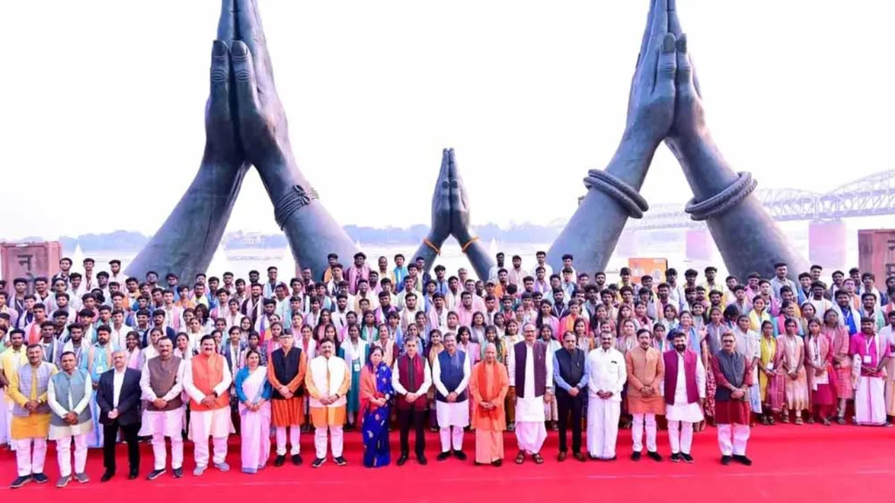 Kashi Tamil Sangamam-4 : दक्षिण भारतीय प्रतिनिधियों ने की यूपी की प्रशंसा, प्रतिभागियों ने योगी सरकार के कार्यों को दिया 10 में 10 नंबर