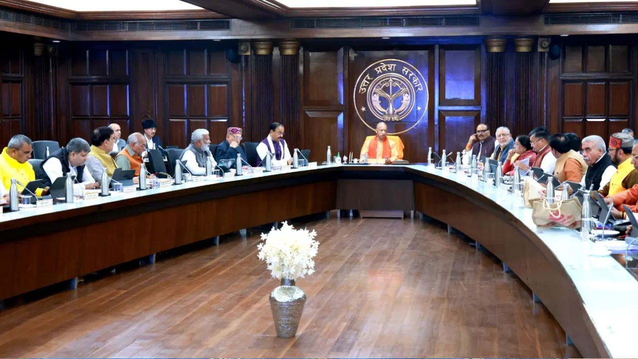 CM Yogi Adityanath: राष्ट्रीय-अंतरराष्ट्रीय खिलाड़ियों को योगी कैबिनेट ने दी राहत, सरकार ने साफ किया 'ड्यूटी' मानने का नियम 