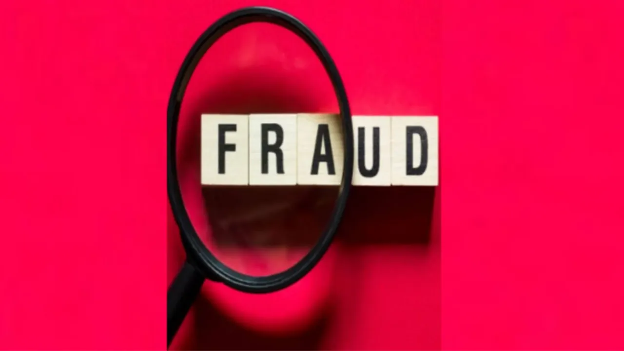 Lucknow News: C&DS के पूर्व मुख्य महाप्रबंधक पर FIR, 2.23 करोड़ की कमाई पर खर्च कर दिये 4.70 करोड़ रुपये