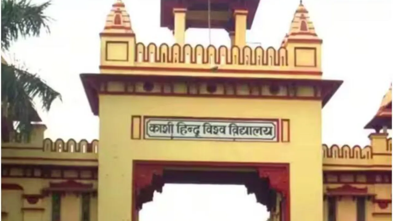 4 देशों के 40 शिक्षक भ्रमण के लिये पहुंचे काशी, भारतीय विरासत को देख हुये अभिभूत