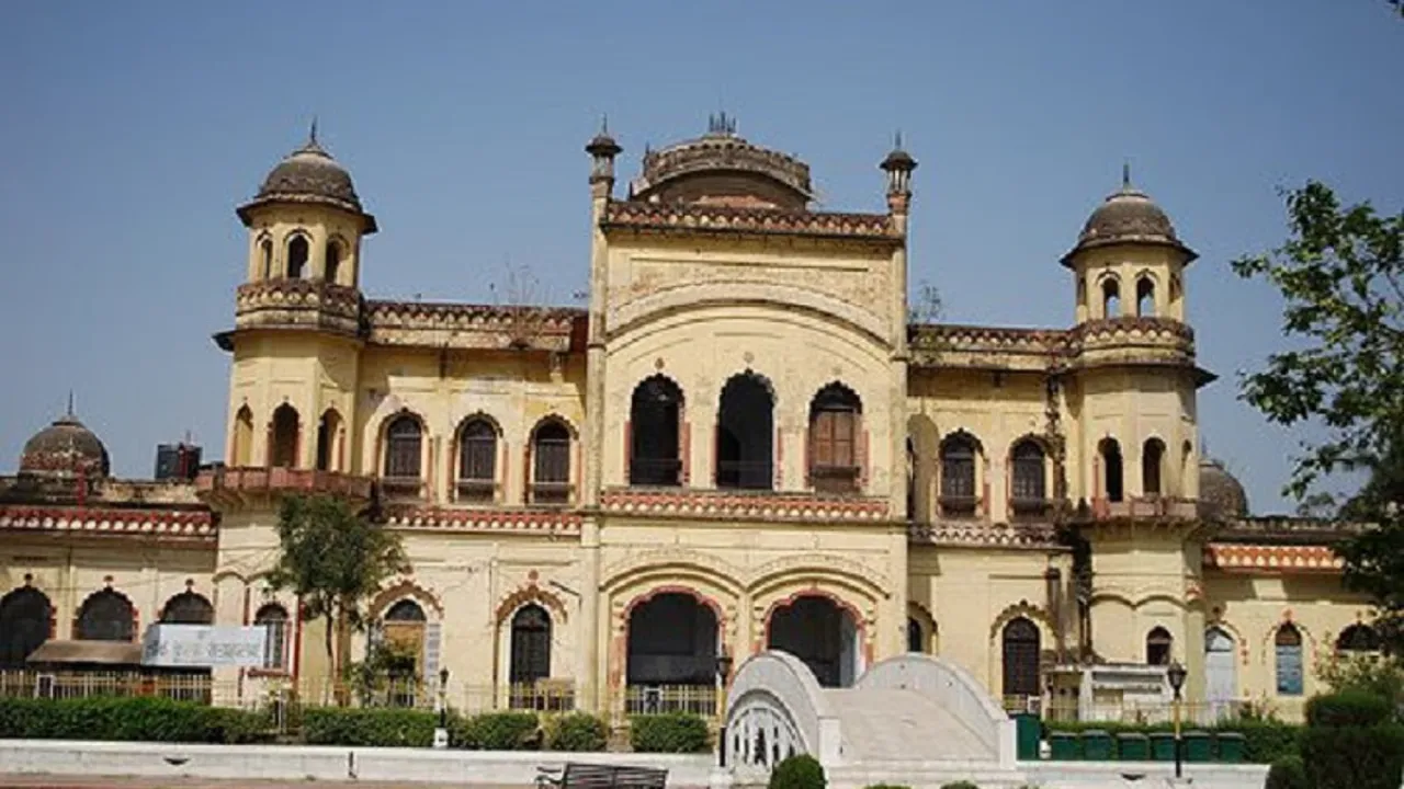 लखनऊ बनेगा अंतरराष्ट्रीय पर्यटन हब: भातखंडे विश्वविद्यालय का नया विश्वस्तरीय कैंपस और डबल डेकर बस से मिलेगा नया लुक