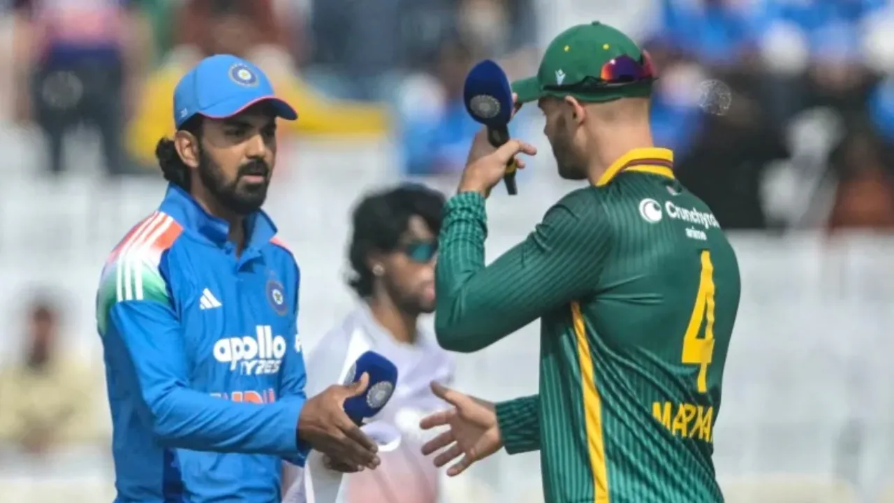 Ind vs SA 2nd ODI: दक्षिण अफ्रीका ने जीता टॉस, पहले गेंदबाजी करने का लिया फैसला 