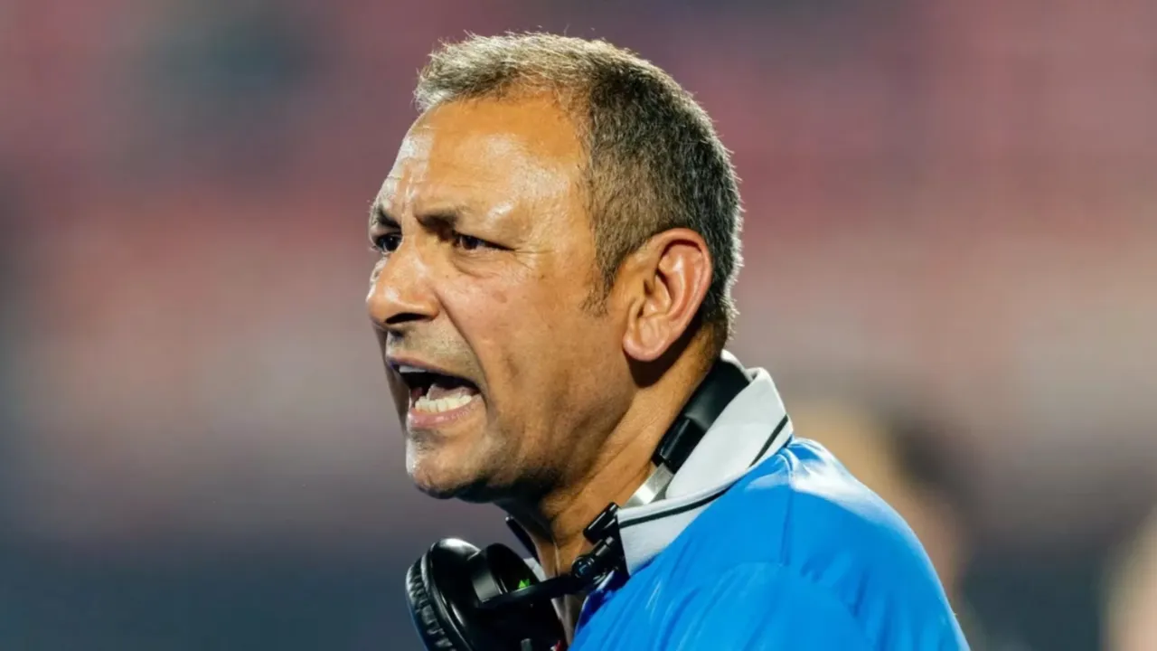 Harendra Singh Resigns: हरेंद्र सिंह ने भारतीय महिला हॉकी टीम के कोच पद से दिया इस्तीफा, ‘निजी कारणों’ का दिया हवाला