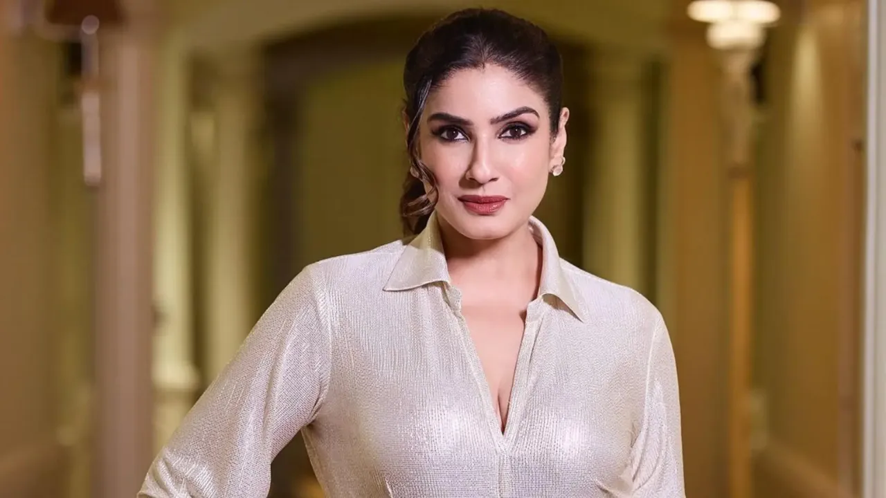 रवीना टंडन ने बांग्लादेश में हिंदू युवक की बर्बर हत्या पर उठाई अवाज, कहा- 'कुछ लोग इन क्रूरताओं को भी जस्टिफाई करेंगे'