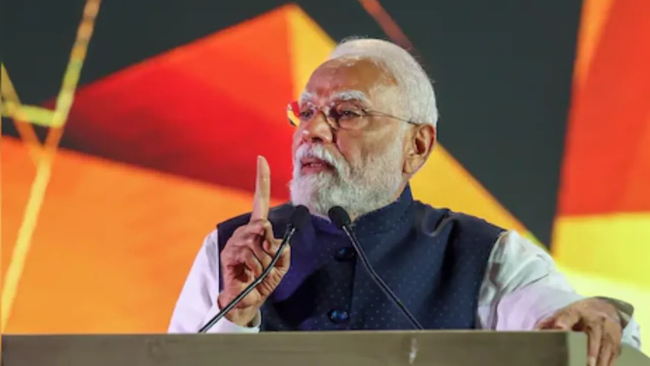 पीएम मोदी का राज्यों से बड़ा आह्वान: विनिर्माण और व्यापार में सुगमता बढ़ाओ, भारत को सेवा महाशक्ति बनाओ