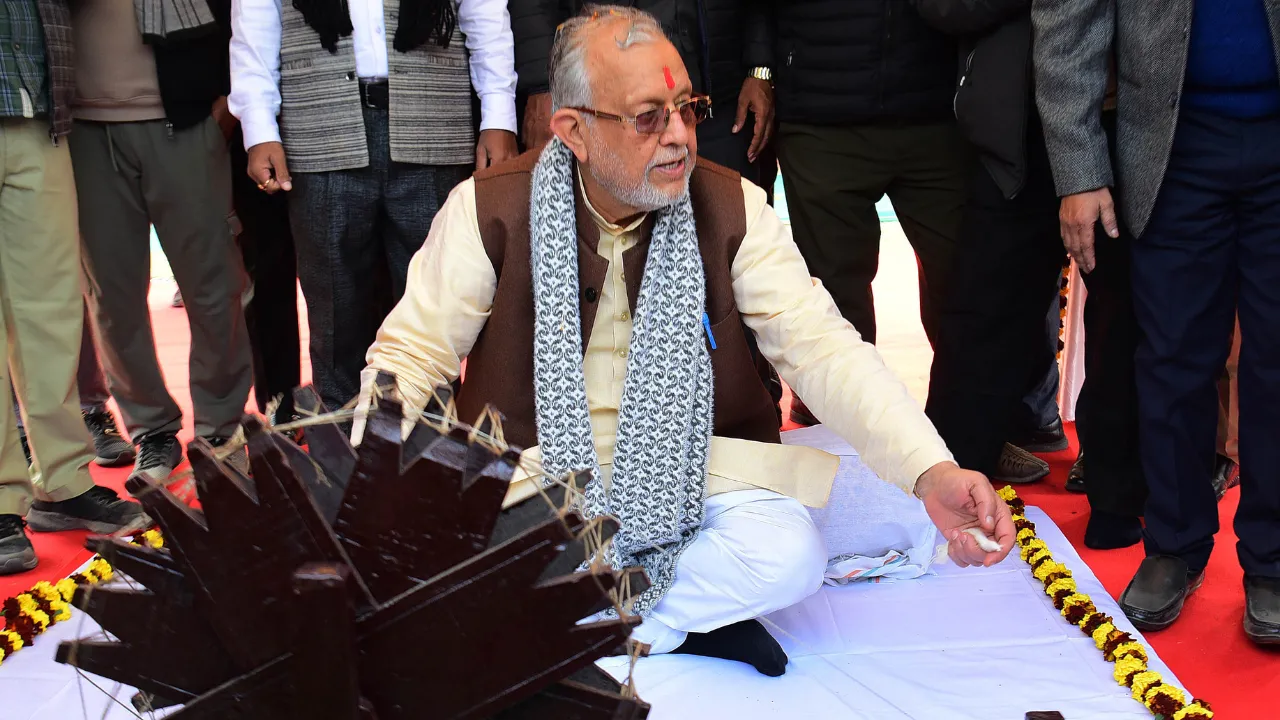 रोजगार सृजन कर रही खादी... यूपी खादी एवं ग्रामोद्योग की 10 दिवसीय प्रदर्शनी की हुई शुरुआत