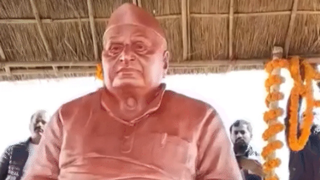 प्रयागराज माघ मेला विवाद: मुलायम यादव संस्थान को हटाने की धमकी, संदीप यादव ने किया आत्मदाह ऐलान