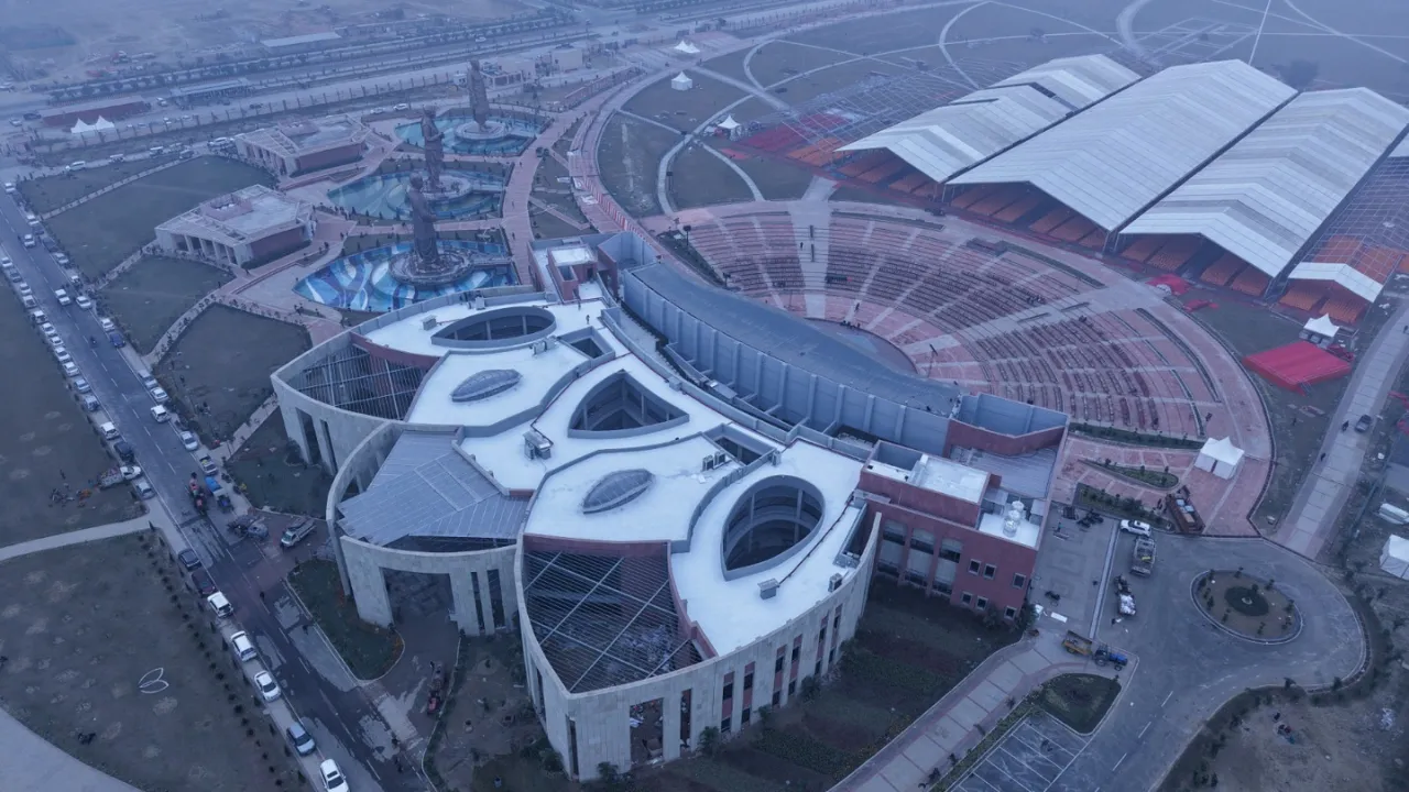 UP News: 2025 में LDA ने लॉन्च की कई योजनाएं,  नए वर्ष में मिलेगा बड़ा तोहफा... विकास की ओर बढ़ते गए प्राधिकरण के कदम