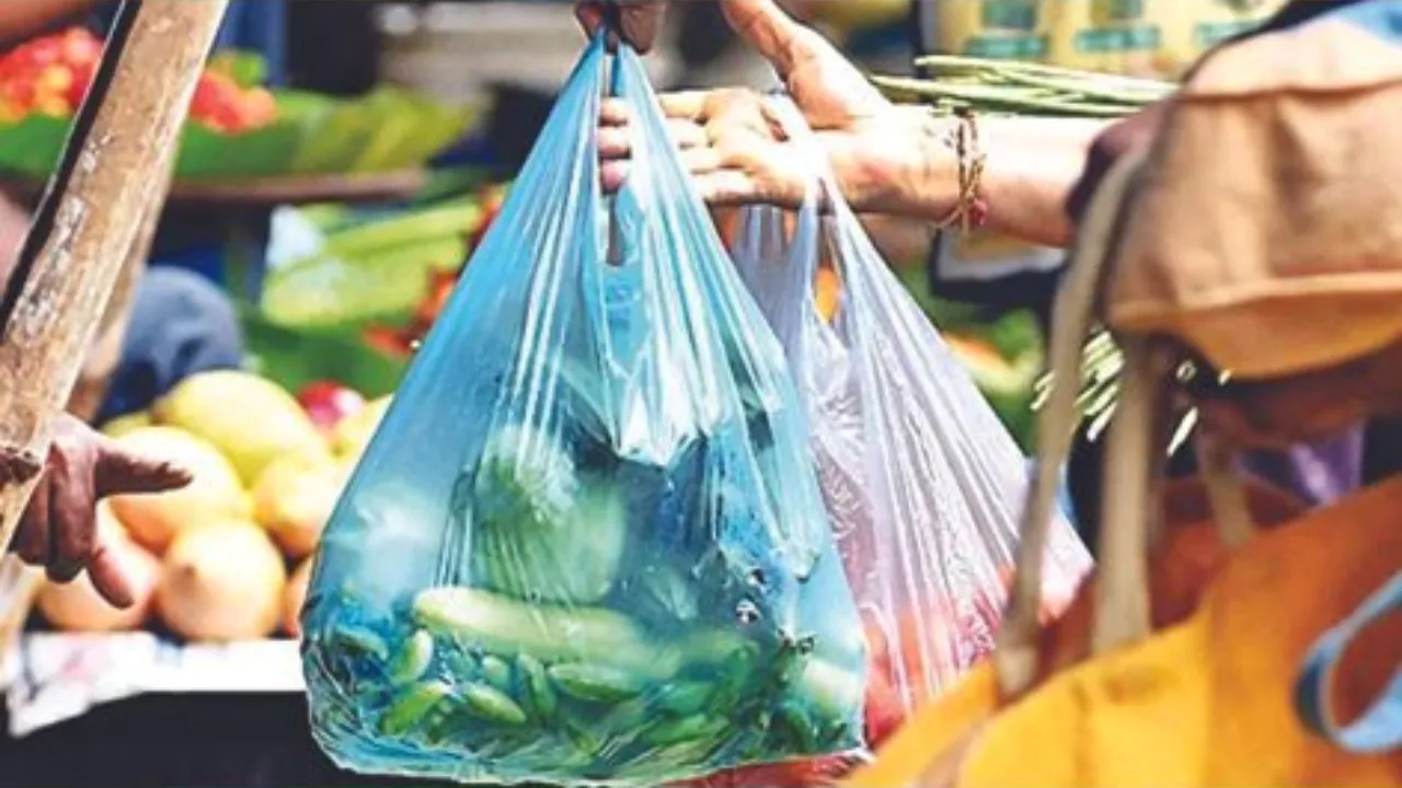 गंदगी और प्लास्टिक पर 71,650 जुर्माना, लखनऊ नगर निगम ने चलाया अभियान