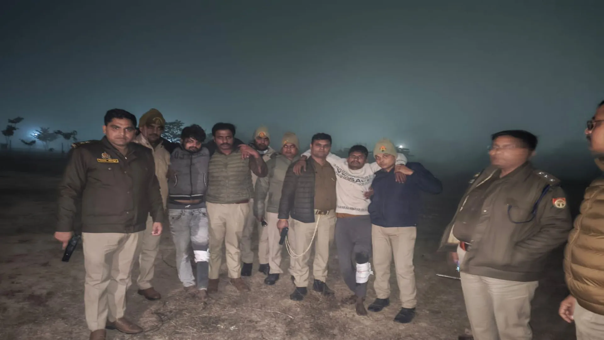 Bareilly: सड़क पर घूमने वाले गोवंशीय पशुओं का करने वाले थे वध...मुठभेड़ में दो गोकशों को लगी गोली