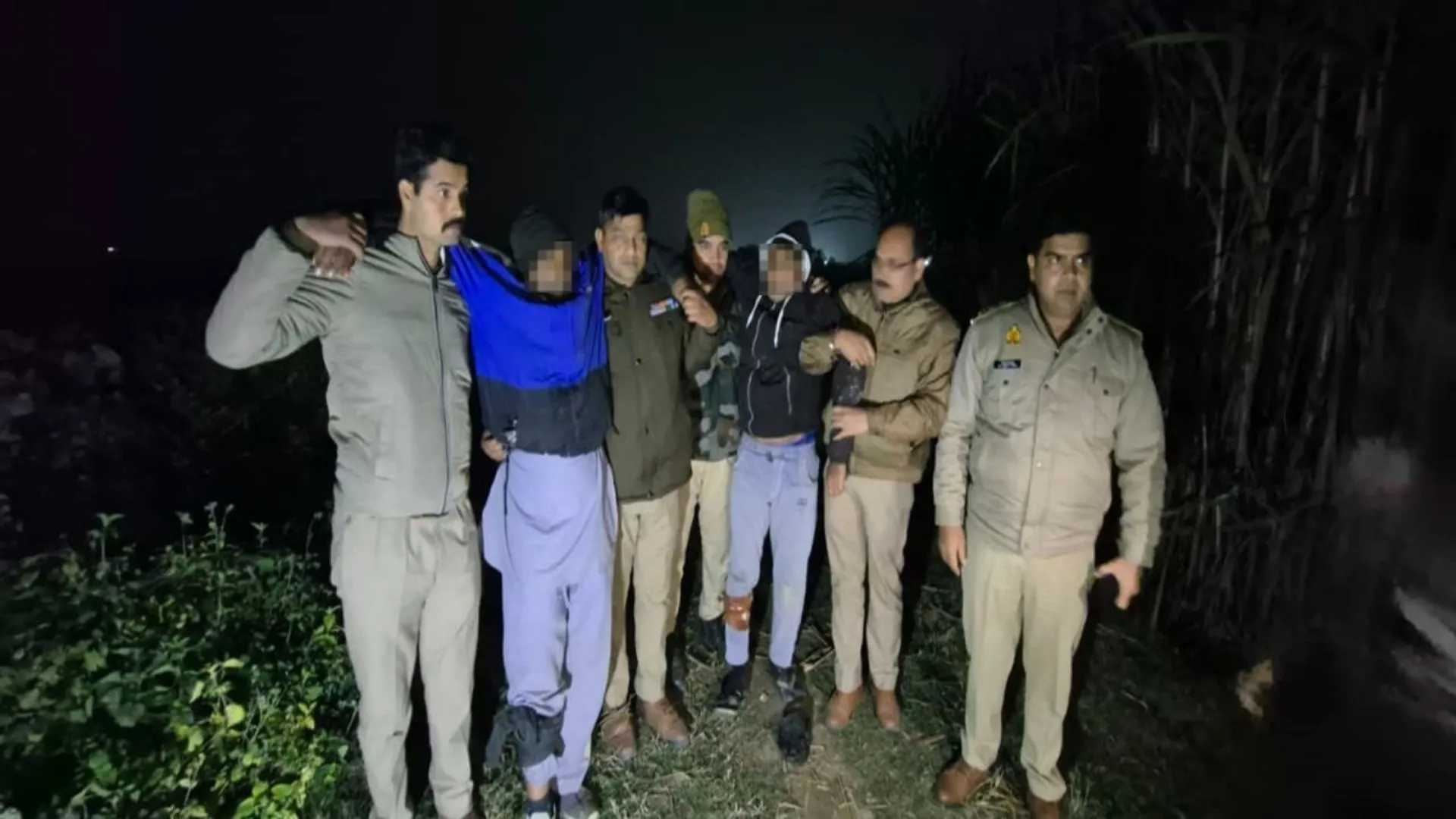 UP: मुठभेड़ के बाद दो गोमांस तस्कर गिरफ्तार, पैर में लगी गोली