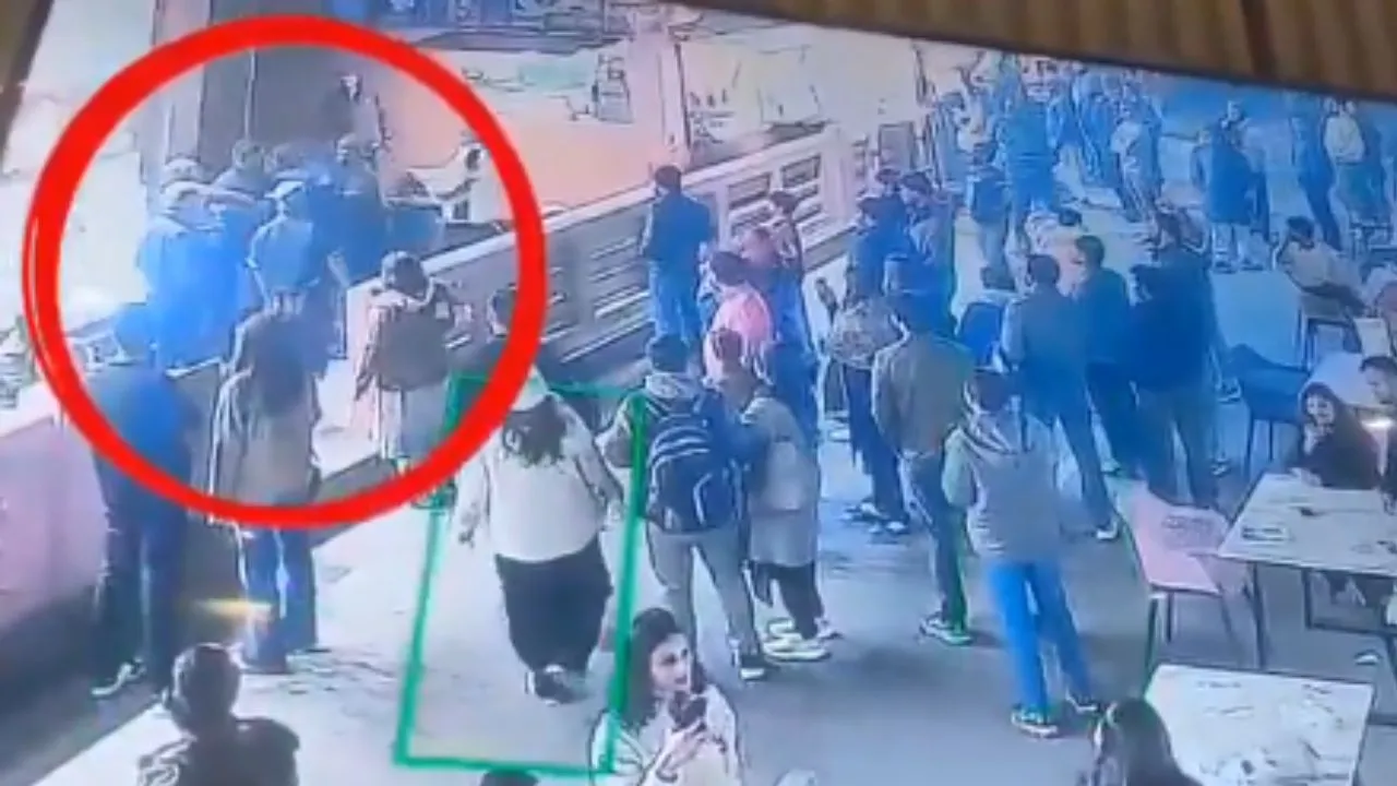 फूड वैली में गार्ड की पिटाई: घटना का वीडियो वायरल, गोमतीनगर थाने में रिपोर्ट दर्ज