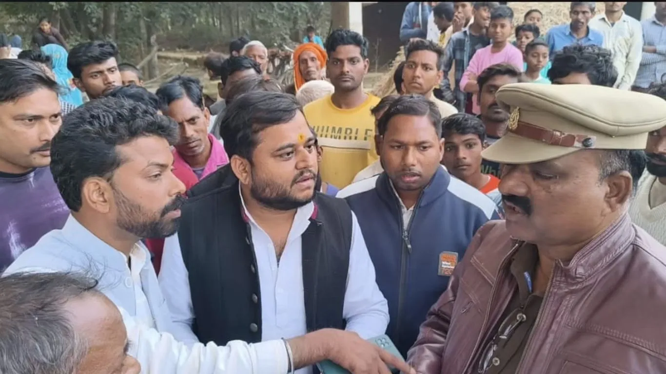 बाराबंकी में झोलाछाप के खिलाफ रिपोर्ट दर्ज, गलत इलाज से महिला की मौत, आरोपी फरार