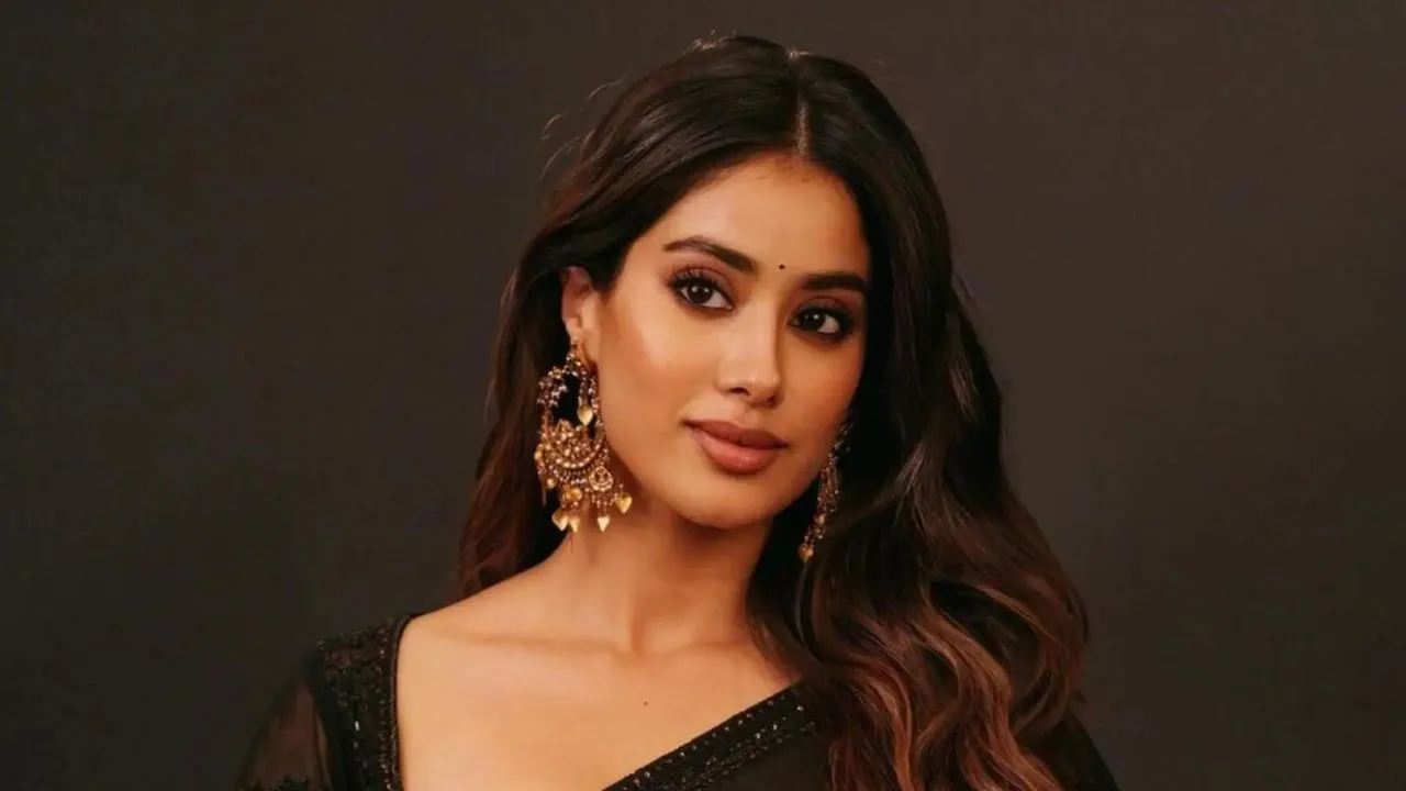 Actor of the Year 'Female'... जाह्नवी कपूर को मिला अवॉर्ड, सोशल मीडिया पर जताई खुशी