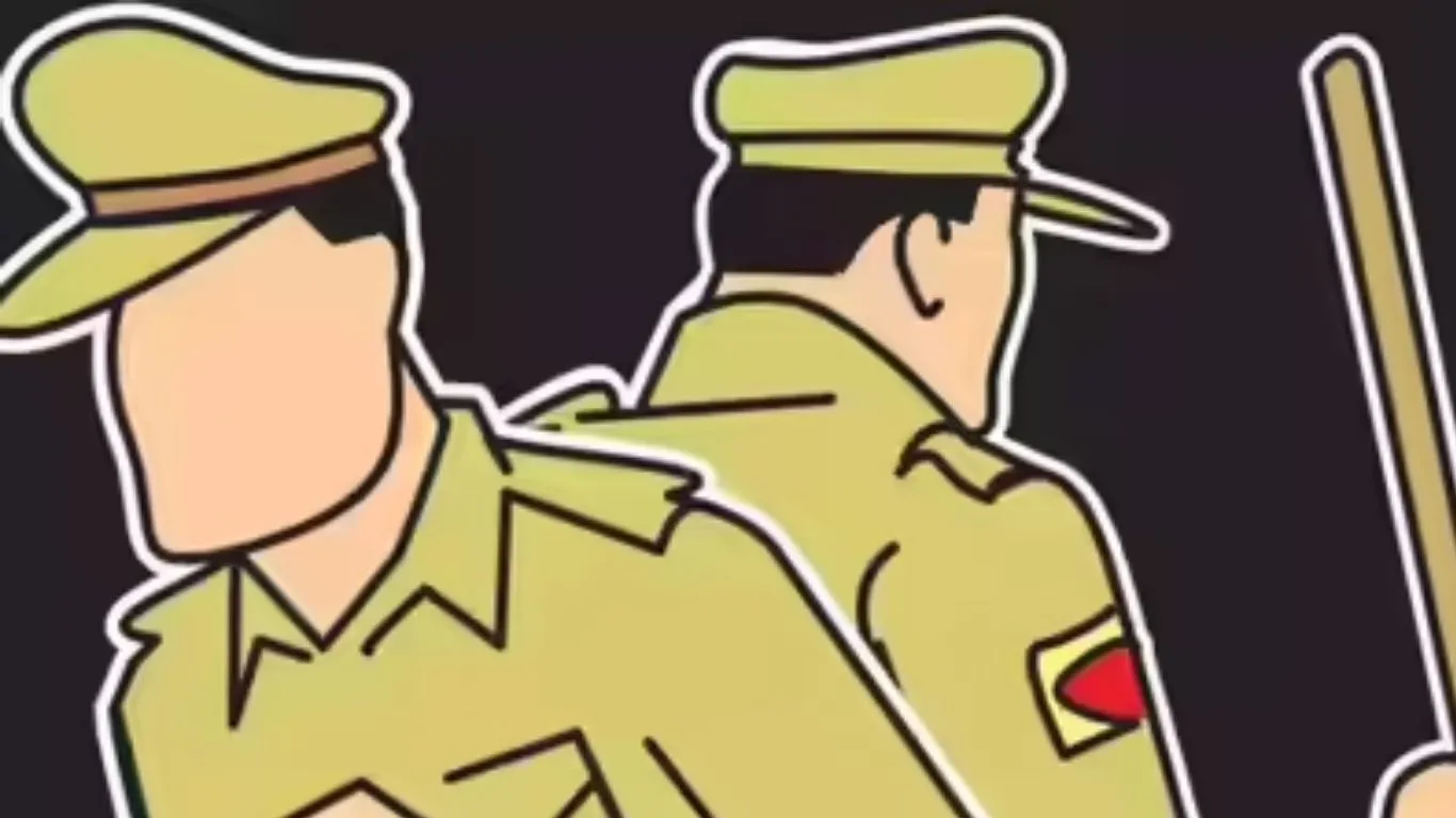  वाराणसी : स्पा सेंटर में सेक्स रैकेट का भंडाफोड़, हिरासत में 13 लोगों समेत आपत्तिजनक सामान बरामद