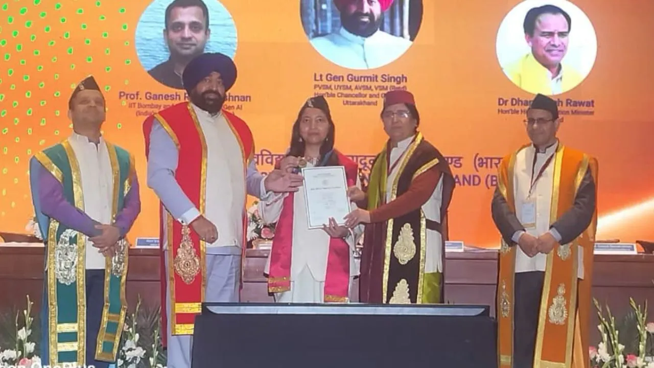 Doon University:  छठे दीक्षांत समारोह में राज्यपाल ने प्रदान किए 42 छात्र-छात्राओं को स्वर्ण पदक  