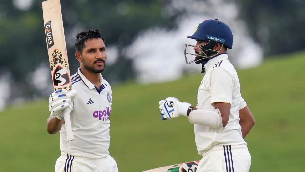 Vijay Hazare Trophy में चौके-छक्कों की बरसात... ध्रुव जुरेल का नाबाद शतक, UP ने बड़ौदा को 54 रनों से हराया