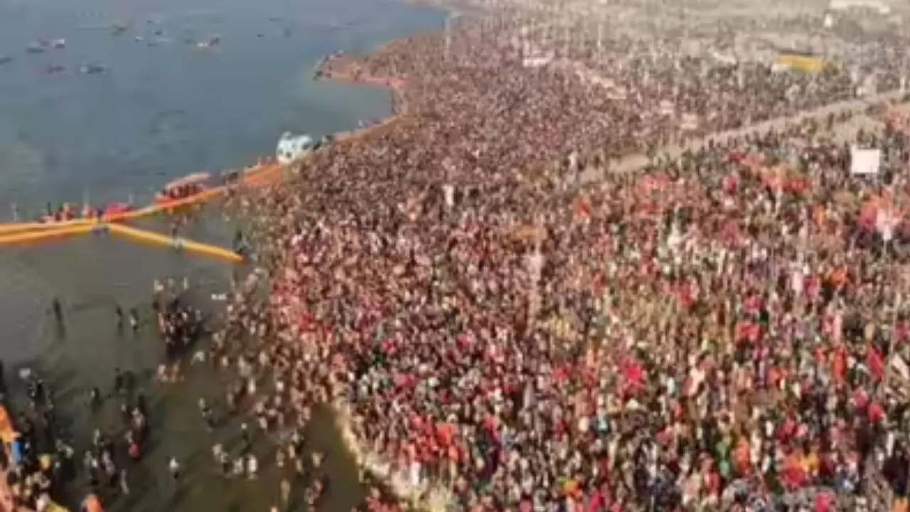  प्रयागराज में प्रशासन अलर्ट, माघ मेला की सुरक्षा के लिए तैनात किये गए बम और डॉग स्क्वॉड