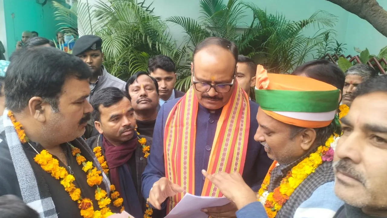 बाराबंकी से लखनऊ तक आयोजित 4 दिवसीय पदयात्रा,  डिप्टी CM ब्रजेश पाठक को सौपा ज्ञापन 