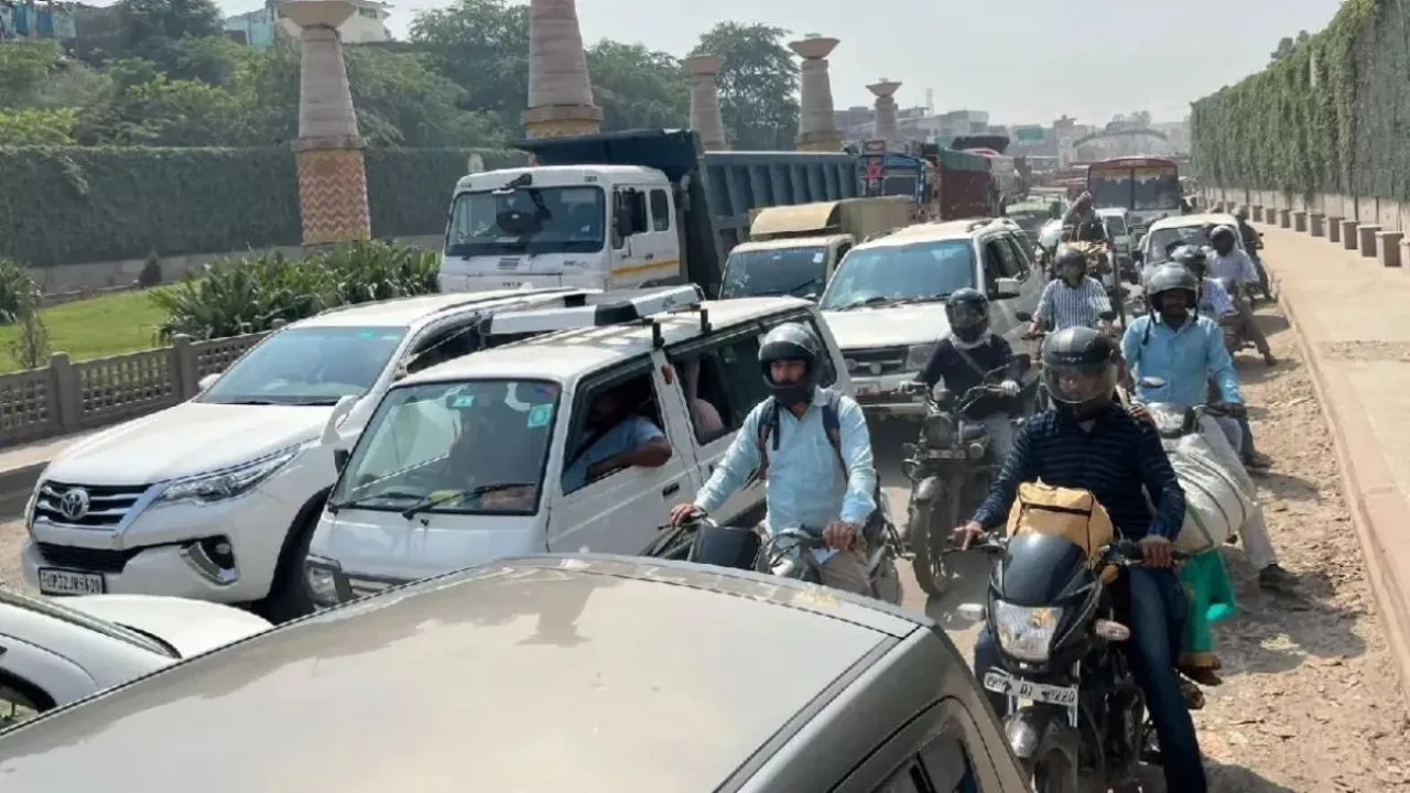 कानपुर के पनचक्की चौराहा पर रुट डावर्जन:  मरम्मत कार्य के चलते इन रास्तों पर असुविधा...ये होगी नई व्यवस्था 