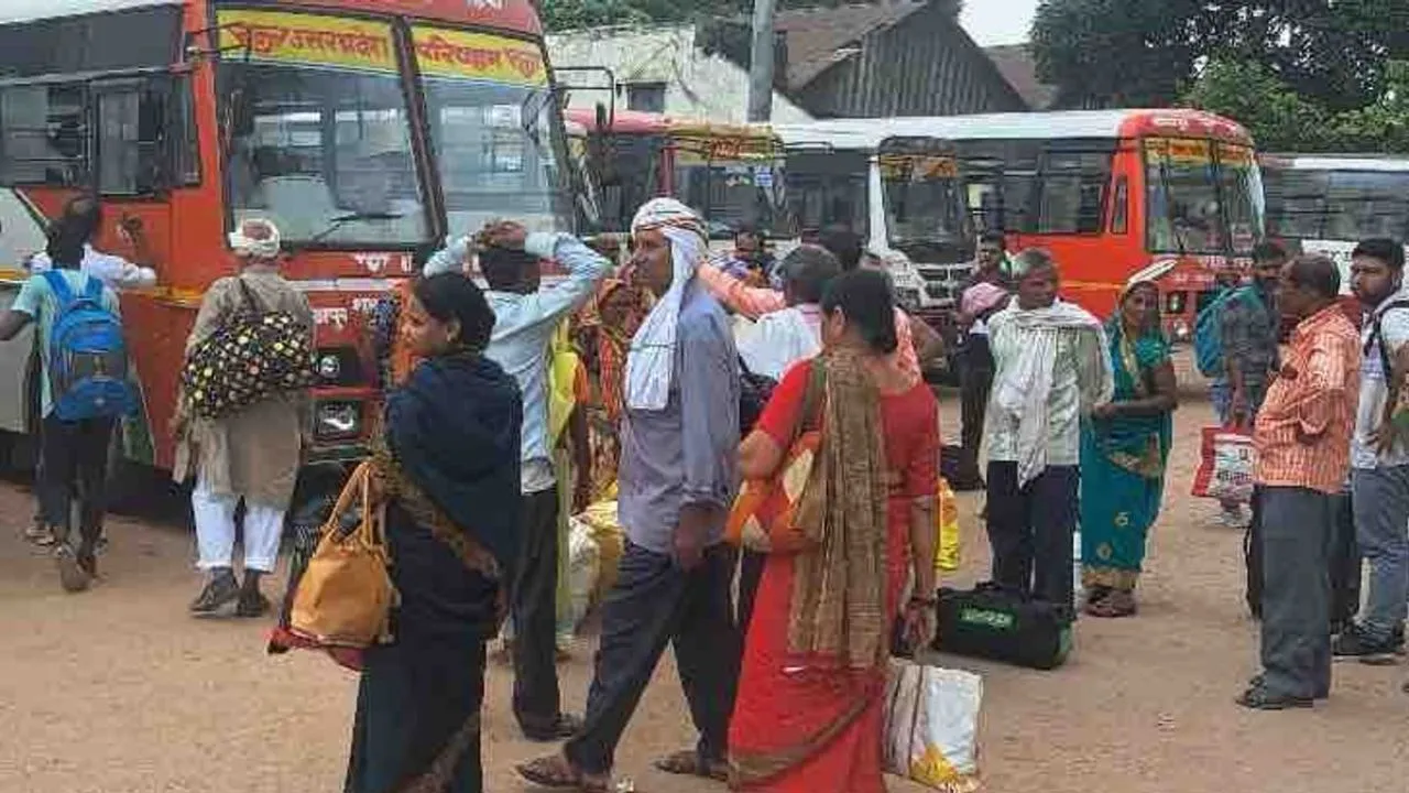 बस्ती-गोरखपुर मण्डल के 22 रूटों पर शुरू हुआ बसों का संचालन, मुख्यमंत्री जनता सेवा योजना से यात्रियों को राहत 