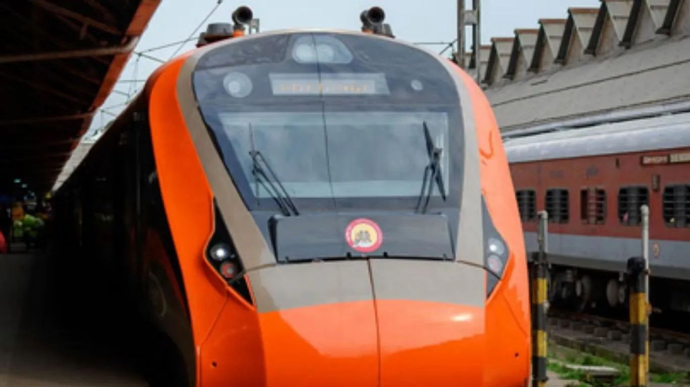 अब नियमित चलेगी  गोमतीनगर-सहानपुर वंदे भारत, प्लेटफार्म नंबर 6 से होगा संचालन